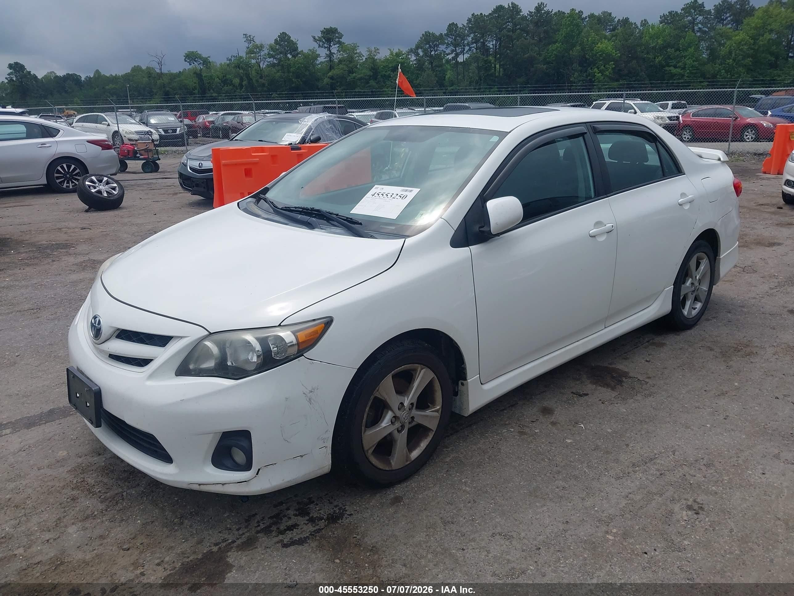 2011 Toyota Corolla S White vin: 2T1BU4EE4BC717230