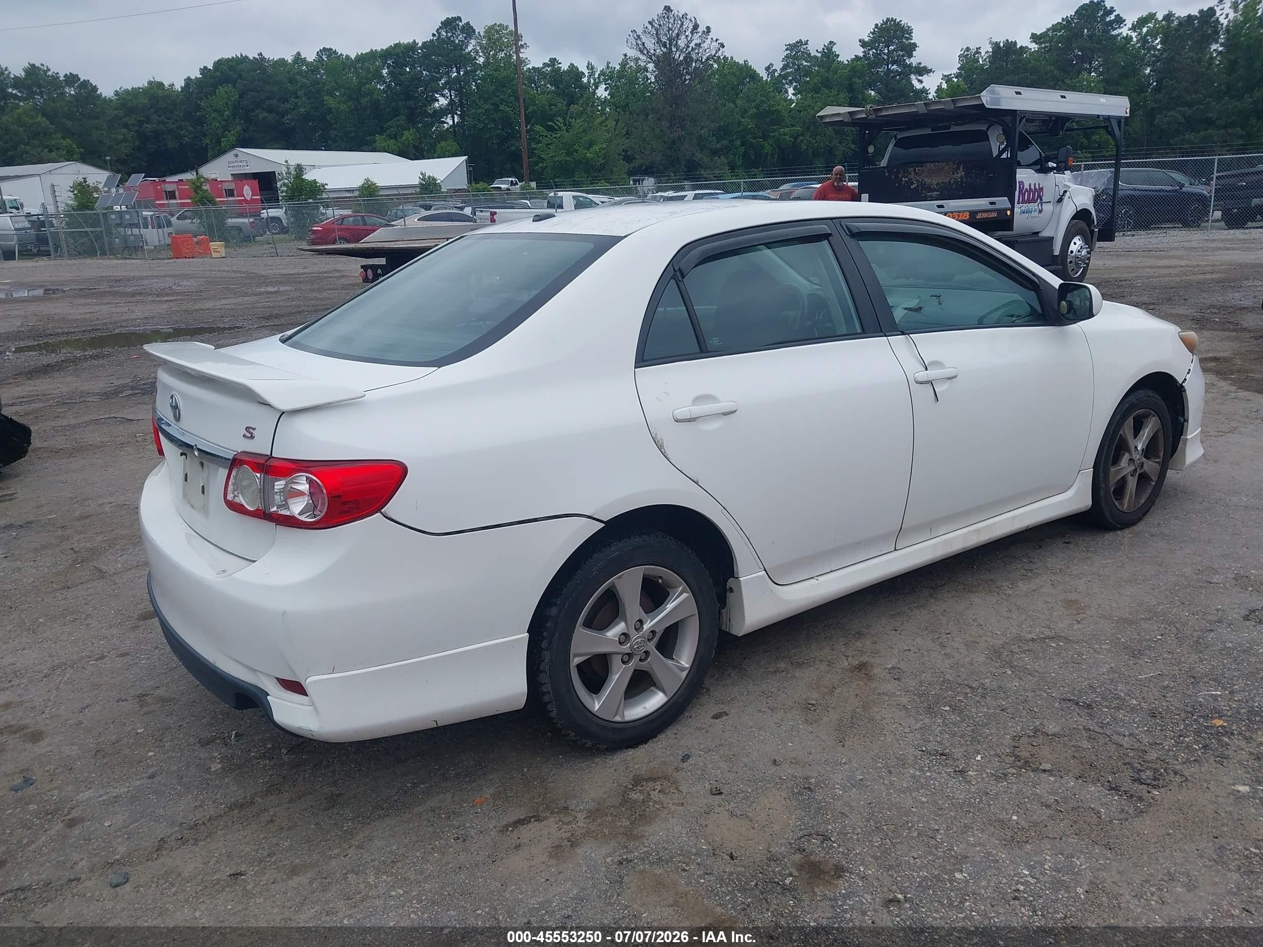 2011 Toyota Corolla S White vin: 2T1BU4EE4BC717230