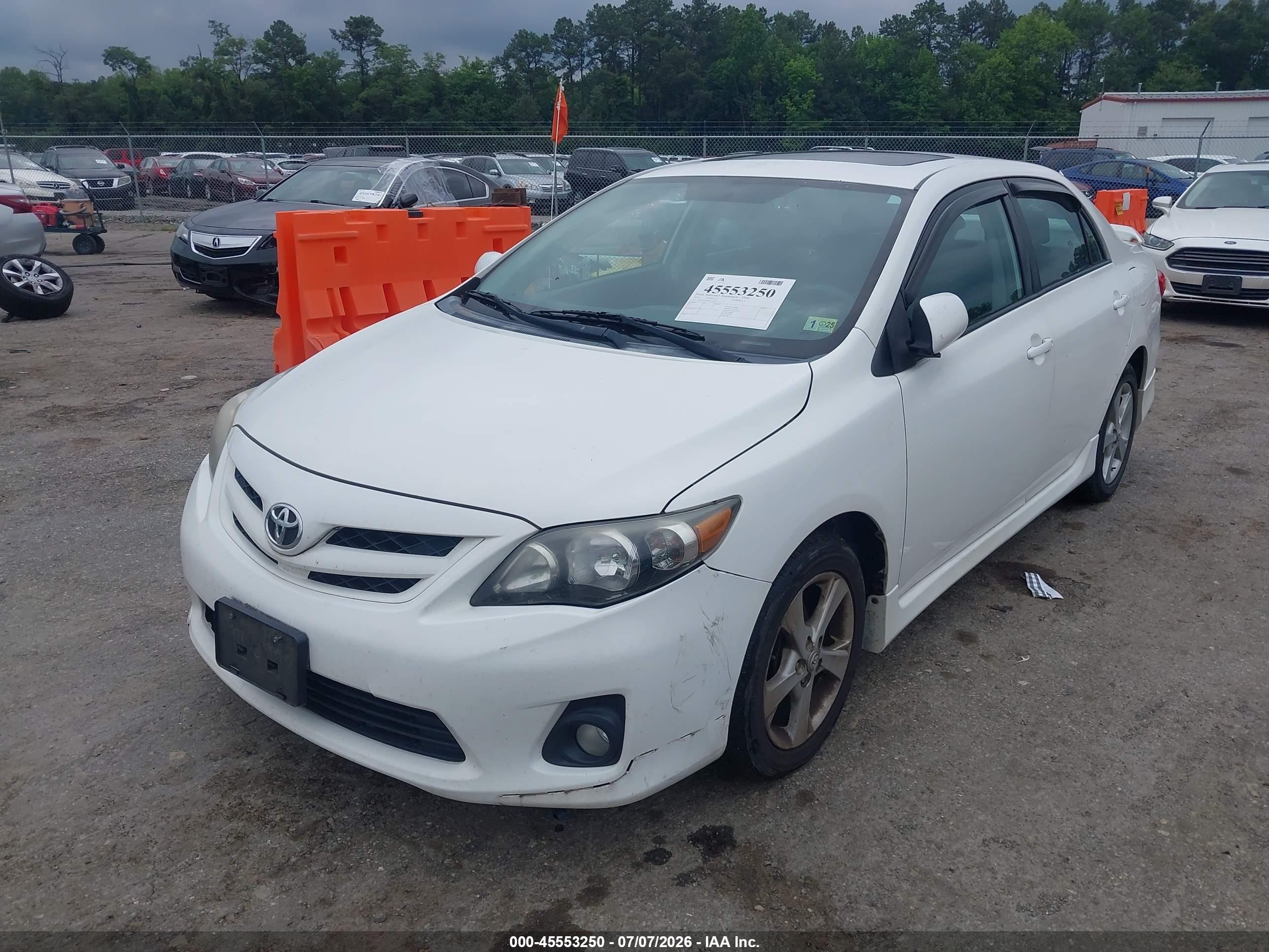 2011 Toyota Corolla S White vin: 2T1BU4EE4BC717230