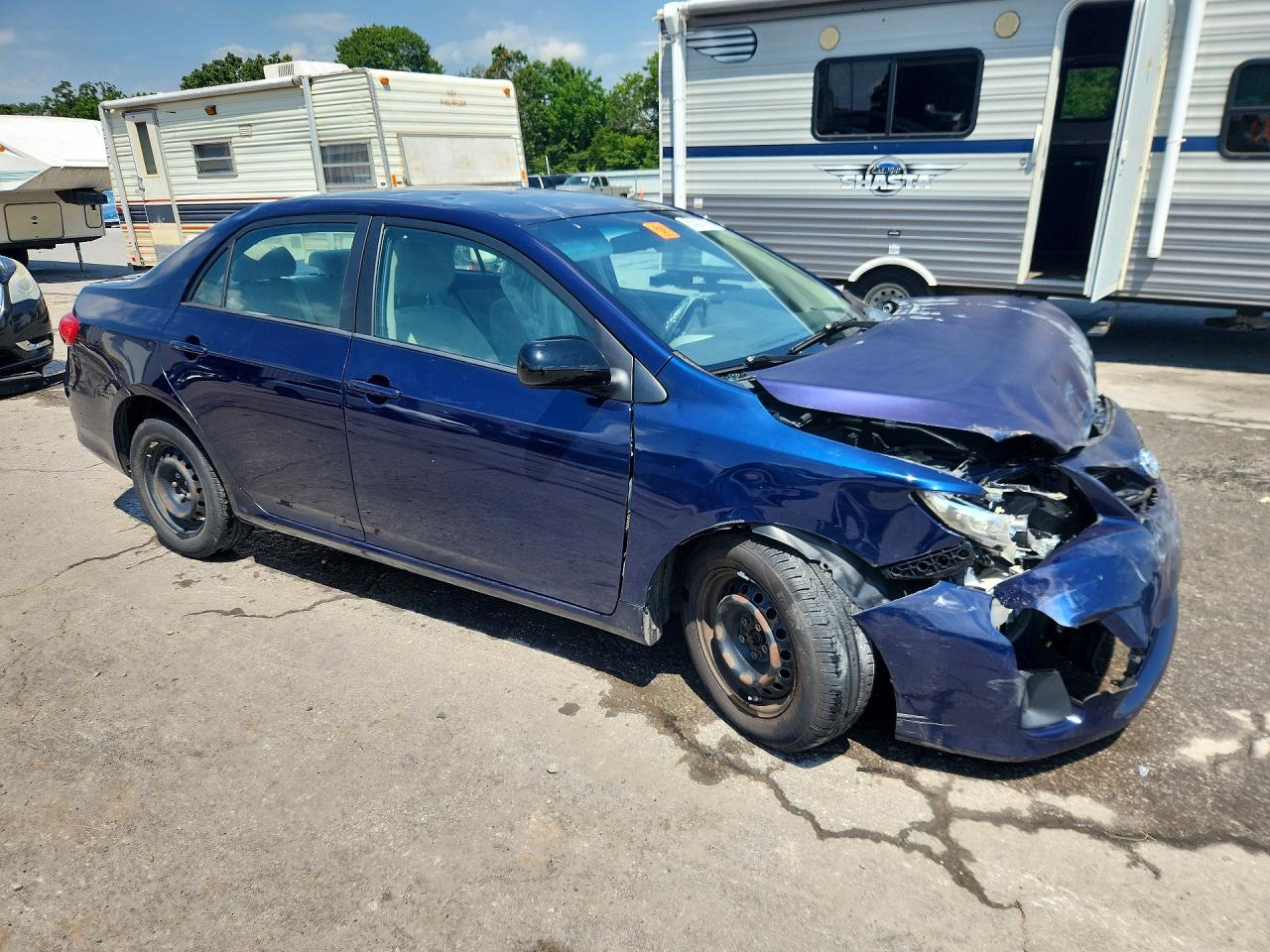 2011 Toyota Corolla Le Blue vin: 2T1BU4EE4BC738112