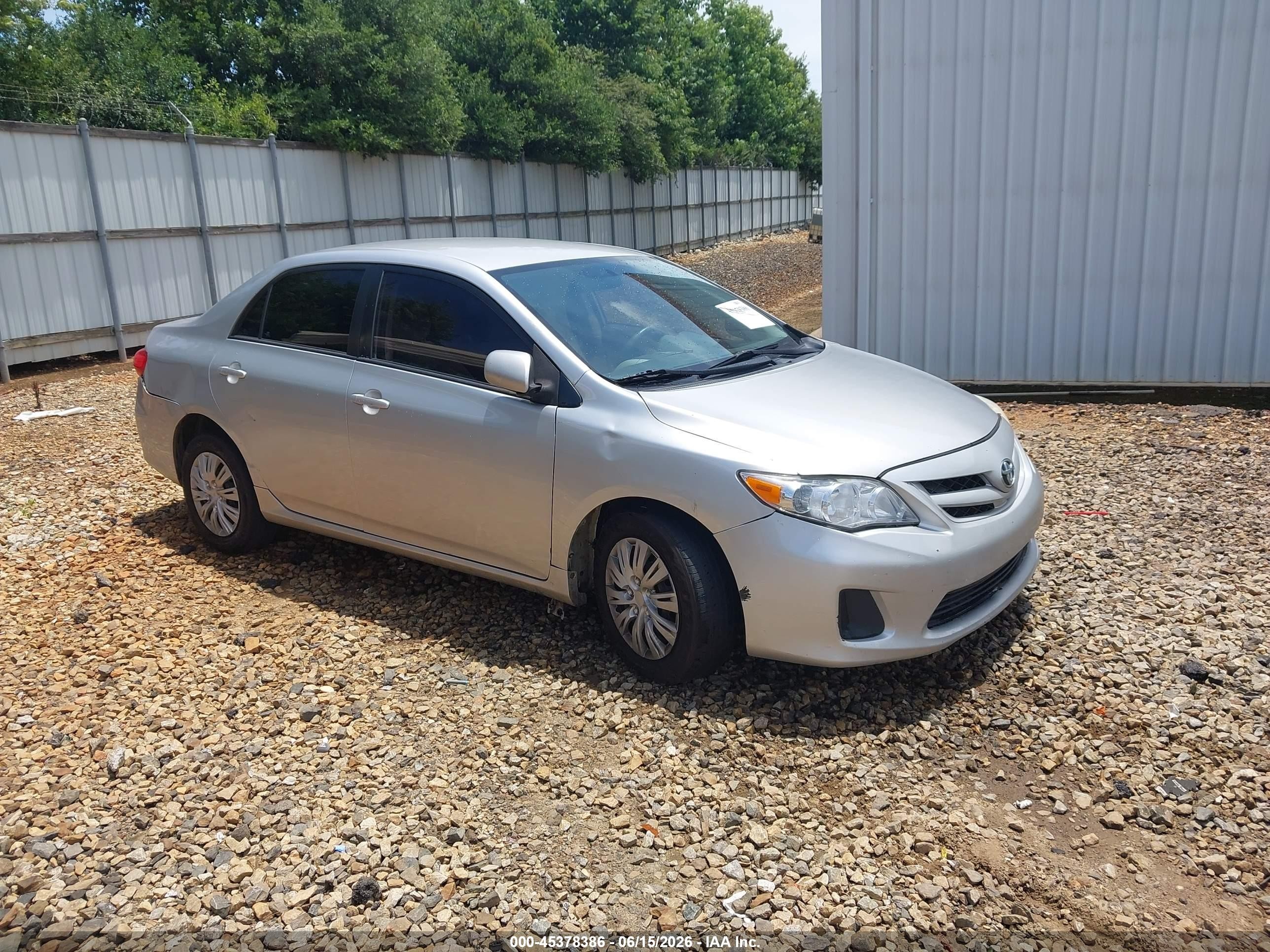 2011 Toyota Corolla Le Silver vin: 2T1BU4EE4BC750292