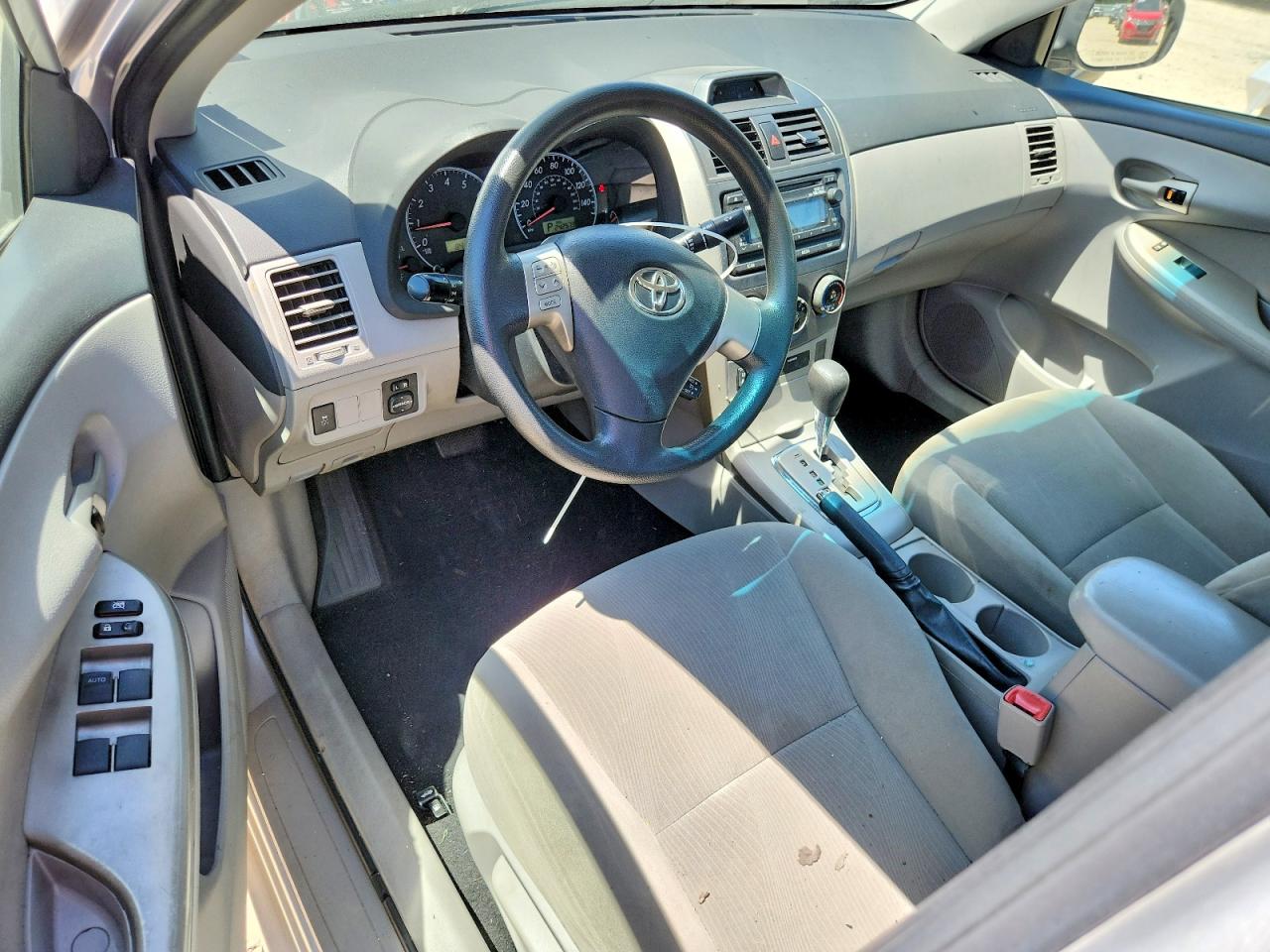 2012 Toyota Corolla Le Silver vin: 2T1BU4EE4CC773427