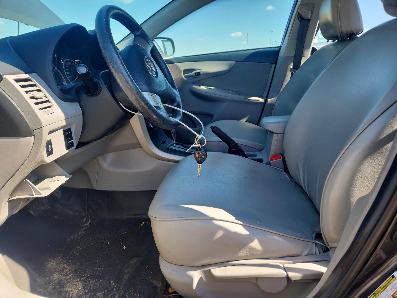 2012 Toyota Corolla Base Серый vin: 2T1BU4EE4CC802733