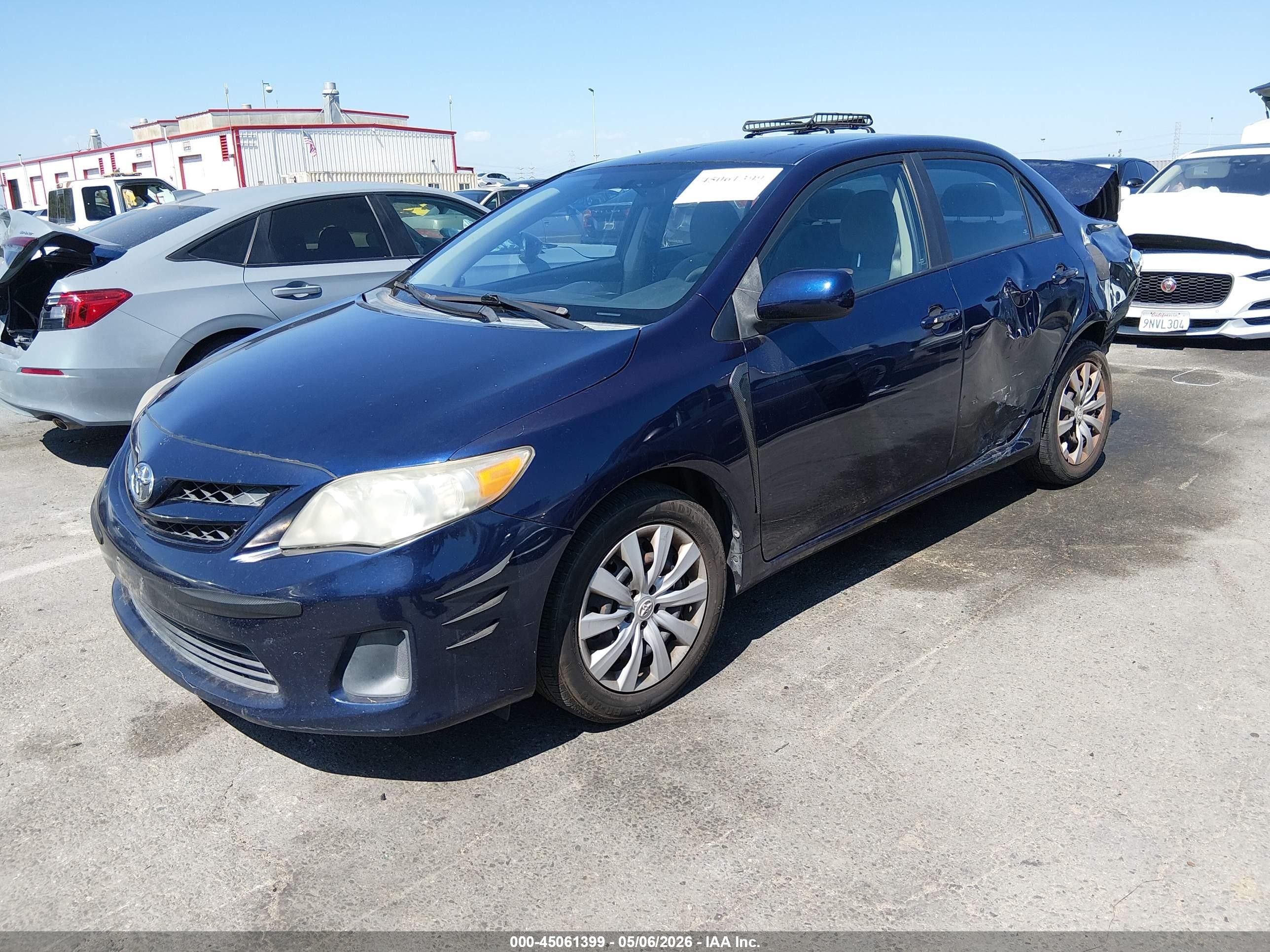 2012 Toyota Corolla Le Blue vin: 2T1BU4EE4CC808130