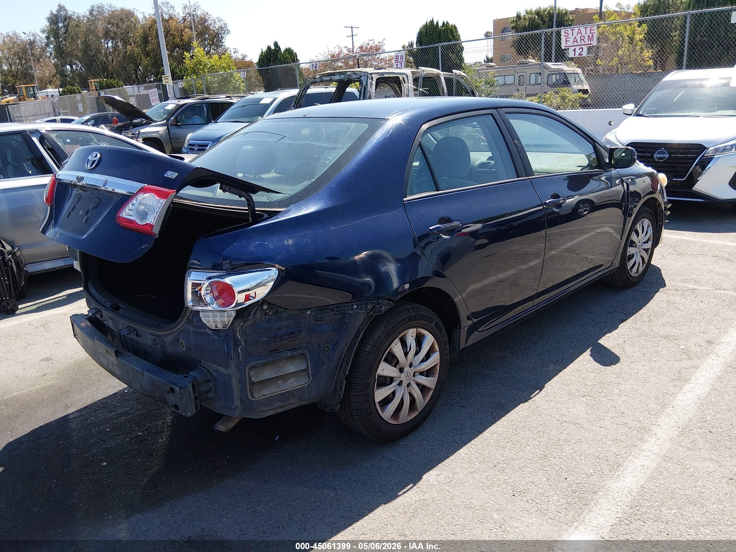 2012 Toyota Corolla Le Blue vin: 2T1BU4EE4CC808130