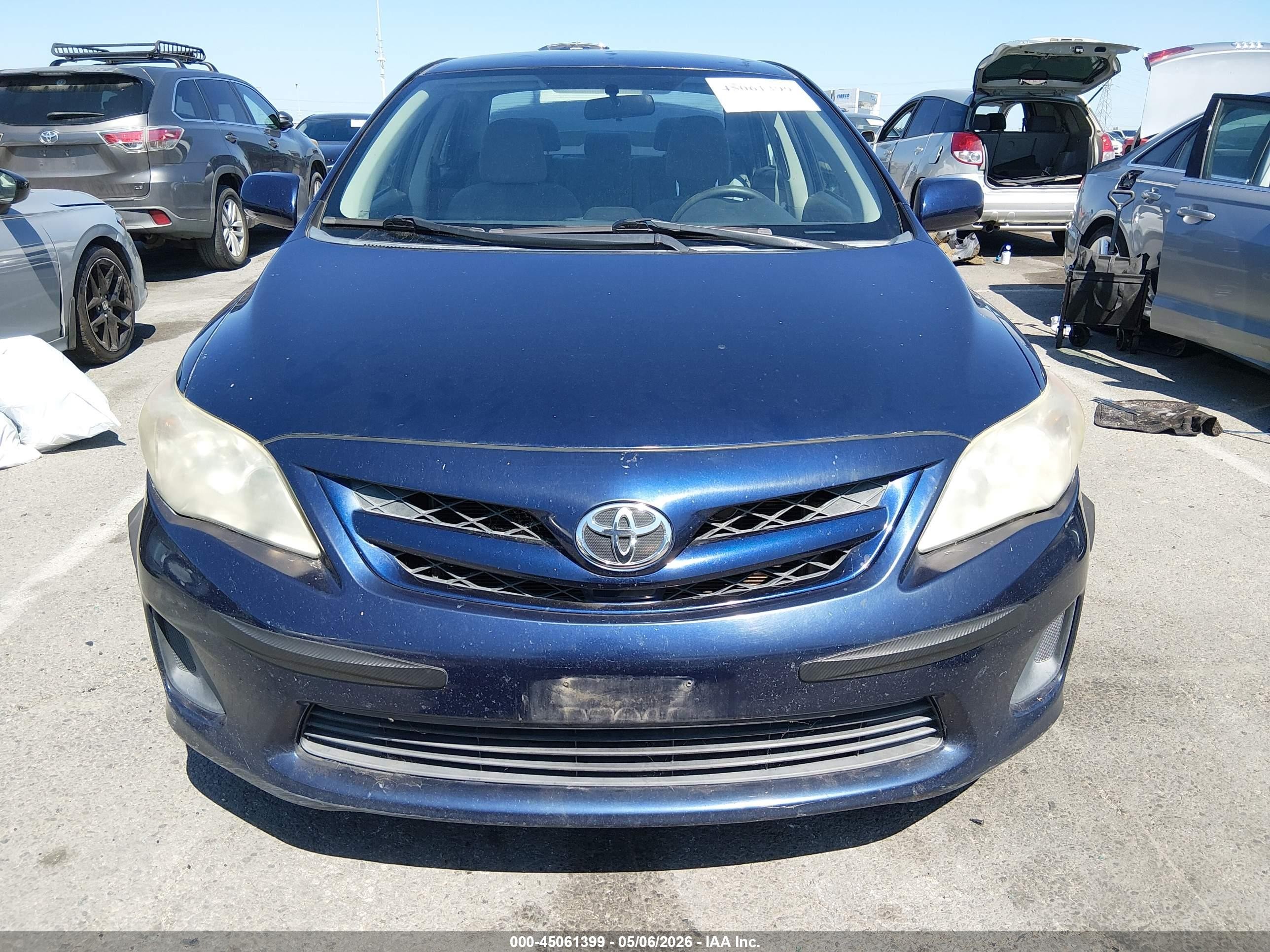 2012 Toyota Corolla Le Blue vin: 2T1BU4EE4CC808130