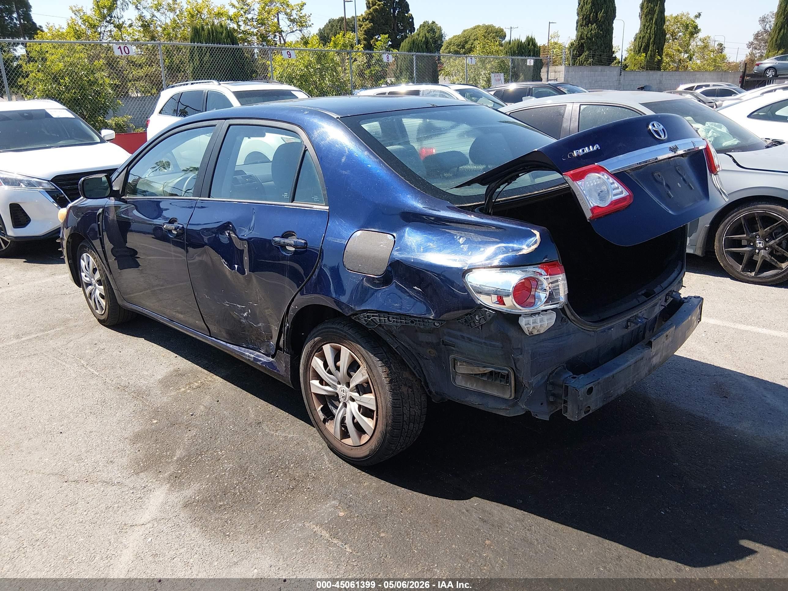 2012 Toyota Corolla Le Blue vin: 2T1BU4EE4CC808130