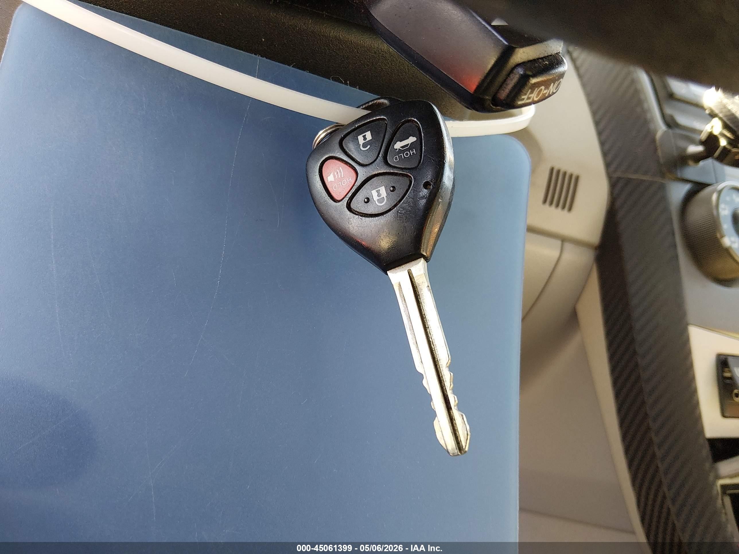 2012 Toyota Corolla Le Blue vin: 2T1BU4EE4CC808130