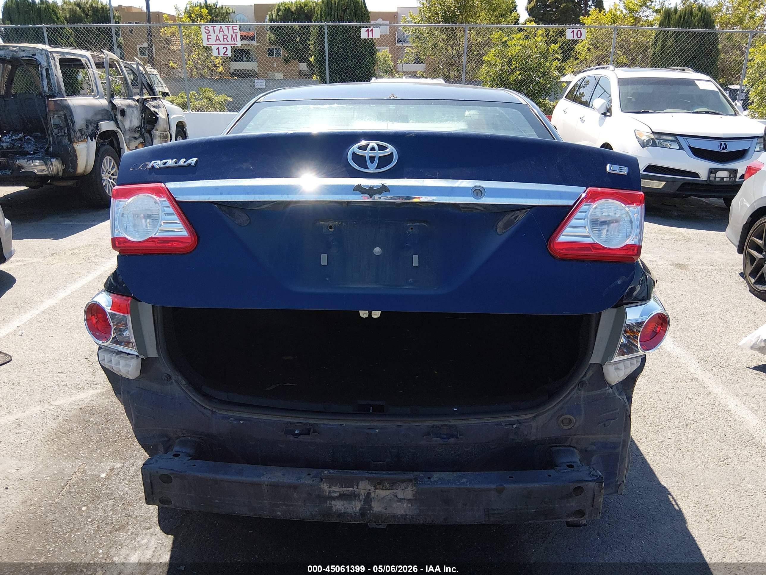 2012 Toyota Corolla Le Blue vin: 2T1BU4EE4CC808130