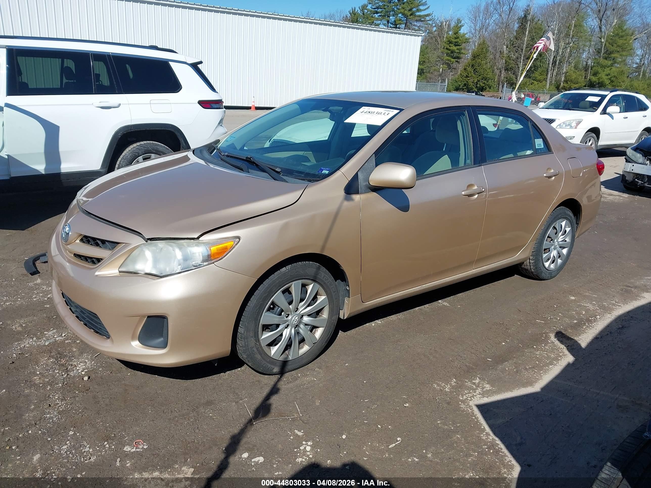 2012 Toyota Corolla Le Gold vin: 2T1BU4EE4CC824974