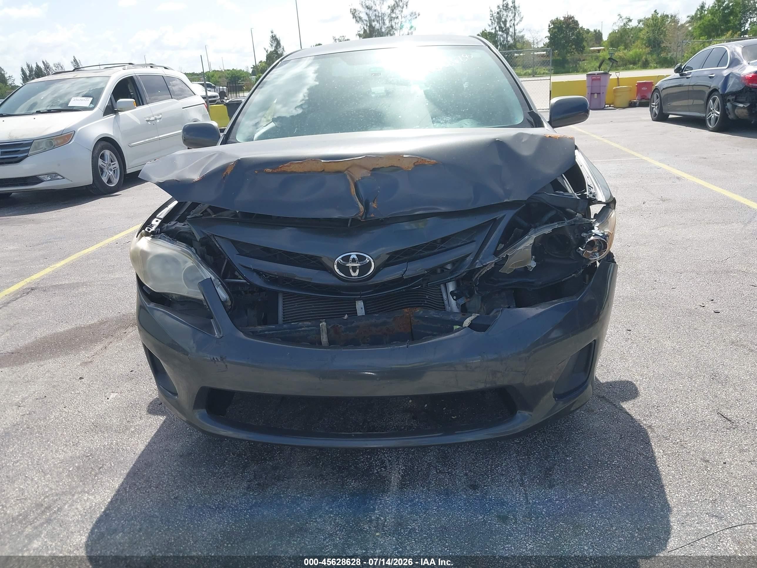 2012 Toyota Corolla Le Gray vin: 2T1BU4EE4CC844545