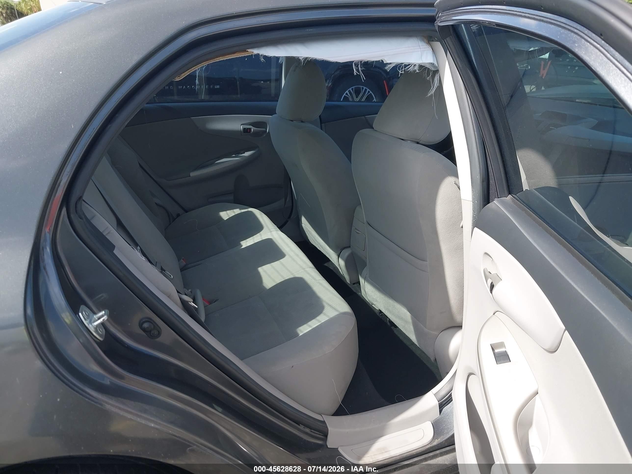 2012 Toyota Corolla Le Gray vin: 2T1BU4EE4CC844545