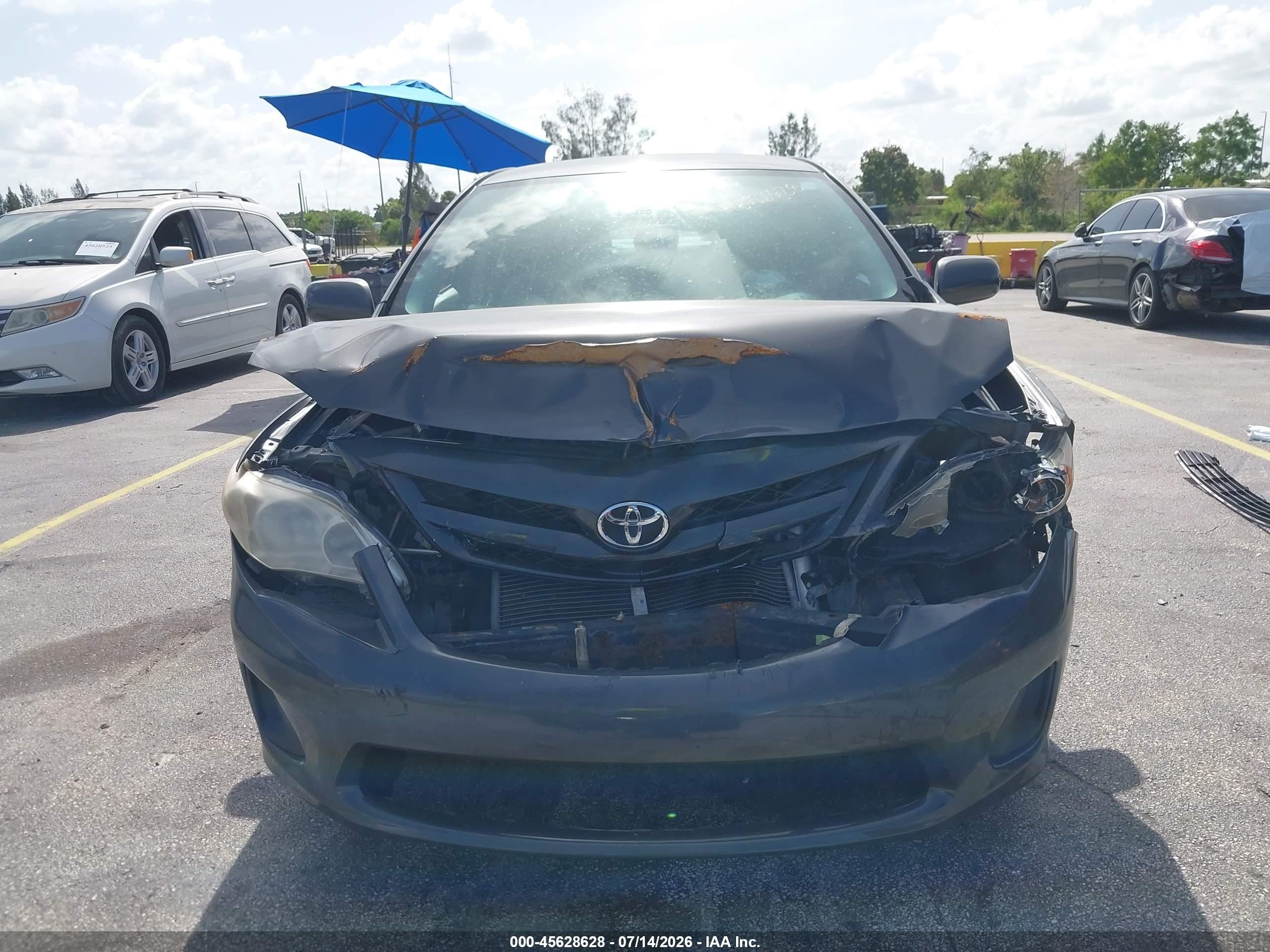 2012 Toyota Corolla Le Gray vin: 2T1BU4EE4CC844545