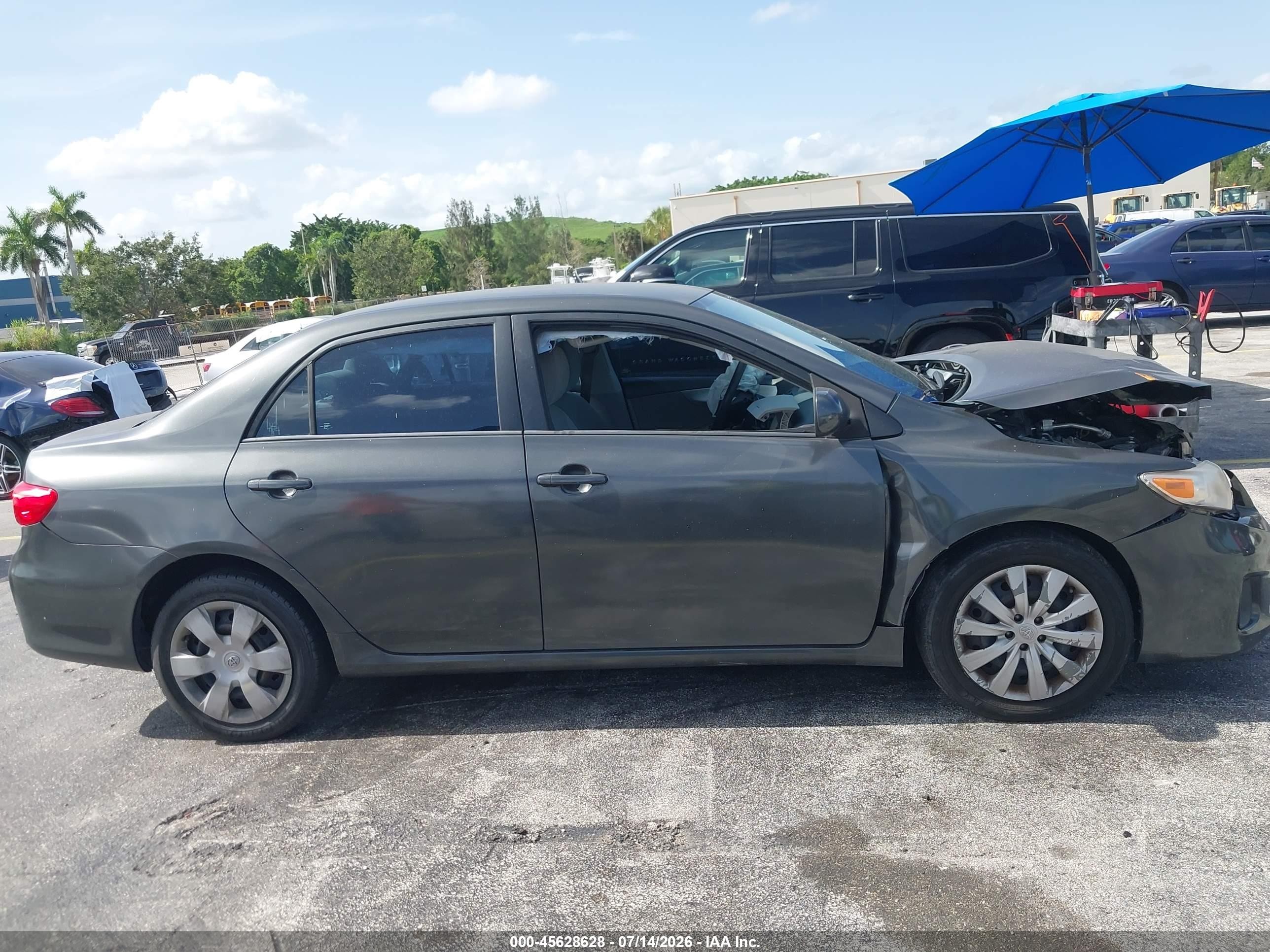 2012 Toyota Corolla Le Gray vin: 2T1BU4EE4CC844545