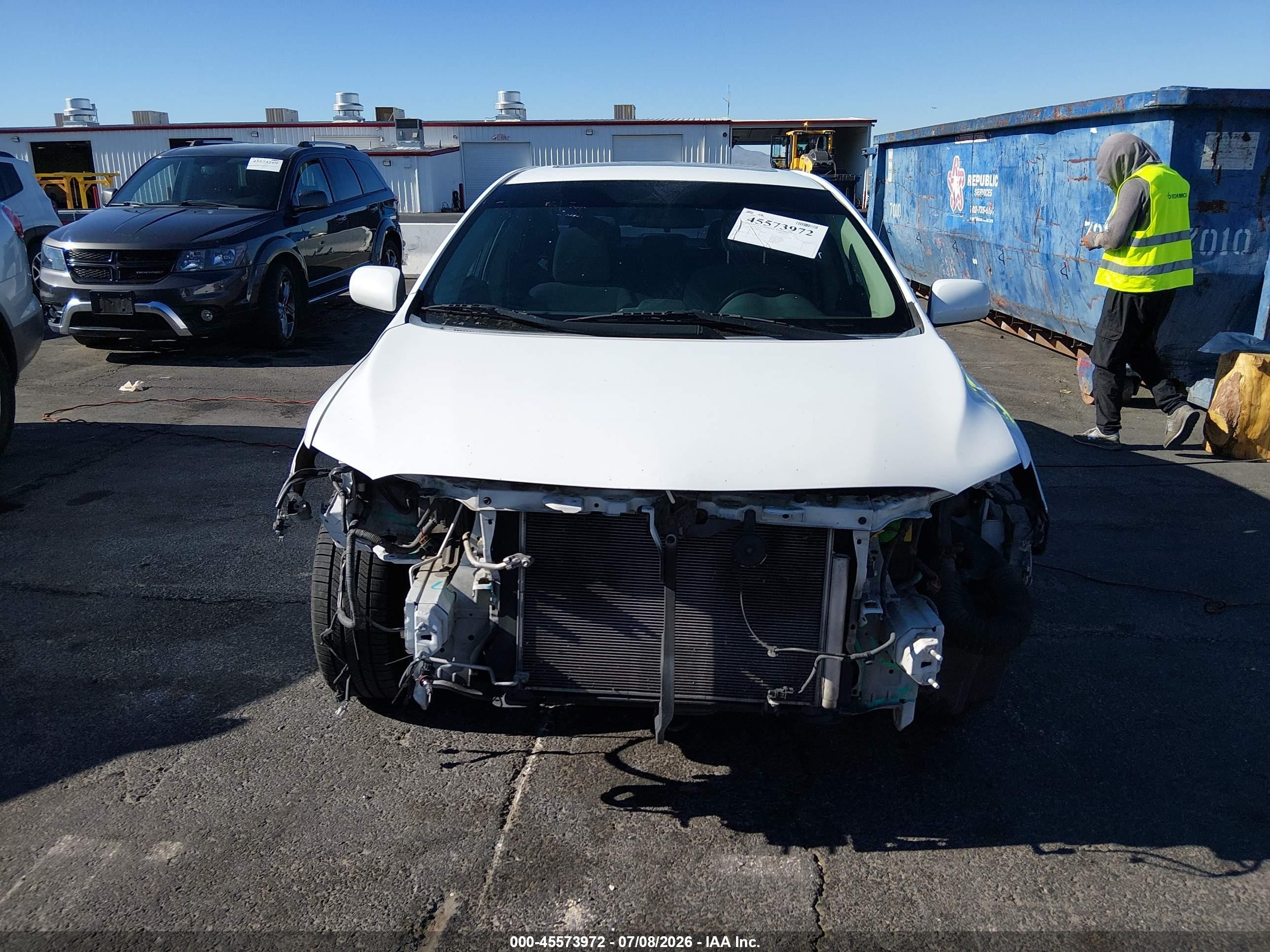 2012 Toyota Corolla Le White vin: 2T1BU4EE4CC850653