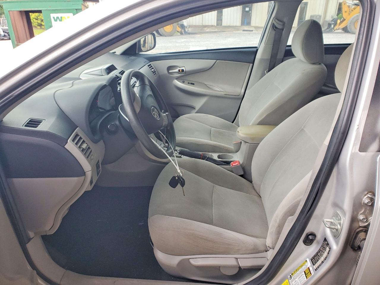 2012 Toyota Corolla Le Silver vin: 2T1BU4EE4CC867436