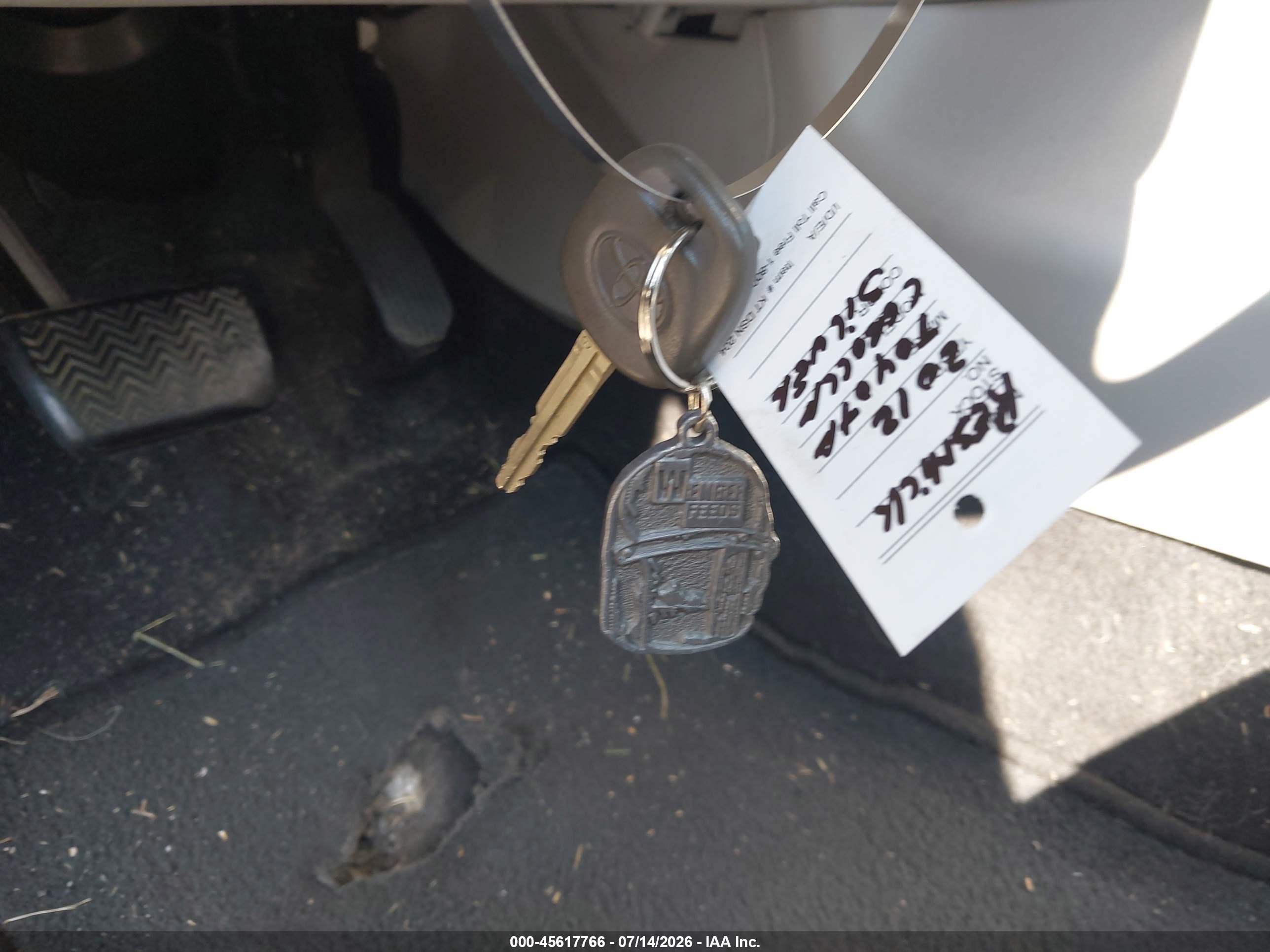 2012 Toyota Corolla Le Silver vin: 2T1BU4EE4CC871325