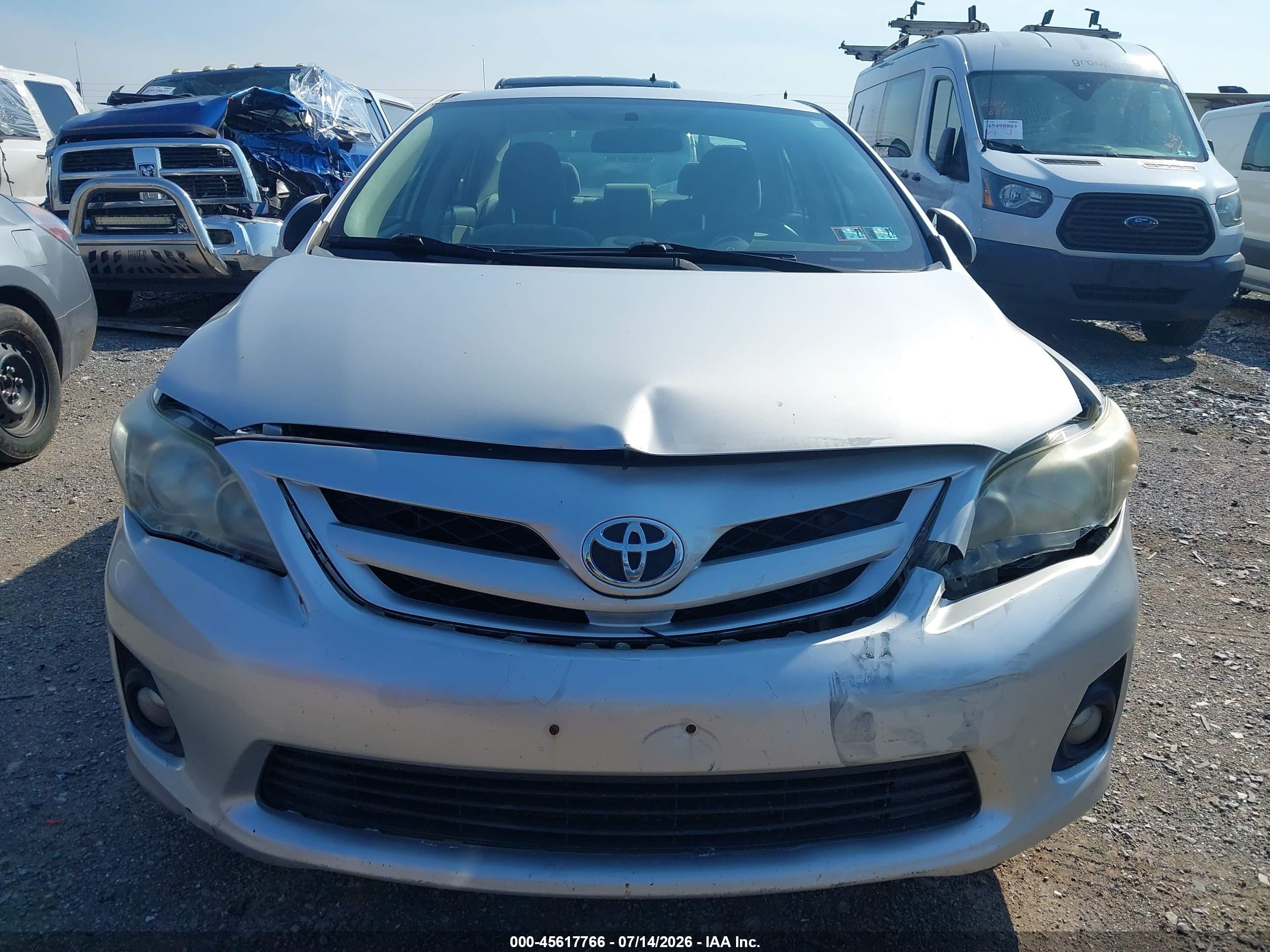 2012 Toyota Corolla Le Silver vin: 2T1BU4EE4CC871325
