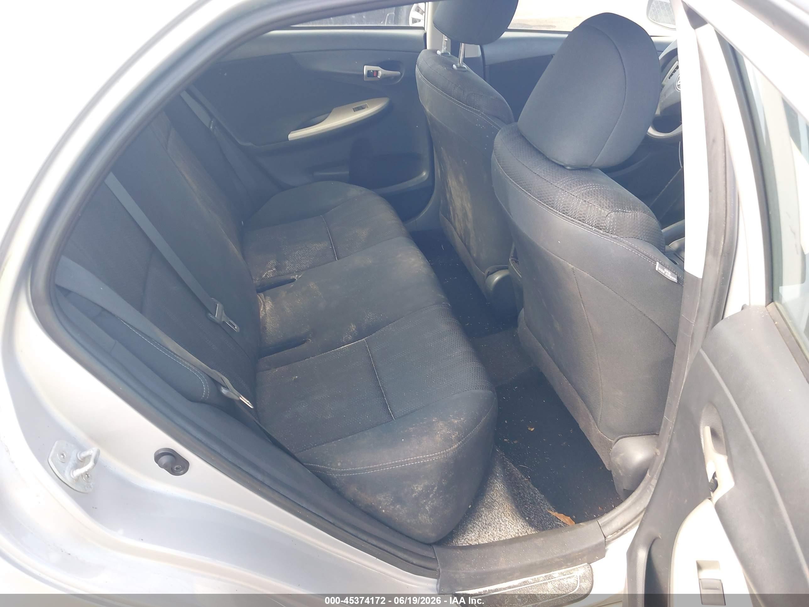 2012 Toyota Corolla S Silver vin: 2T1BU4EE4CC875181