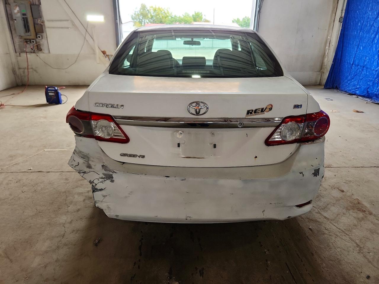 2012 Toyota Corolla Le White vin: 2T1BU4EE4CC893356