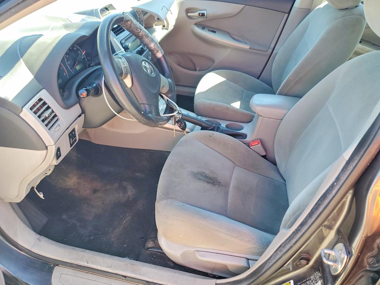 2012 Toyota Corolla Le Gray vin: 2T1BU4EE4CC906266