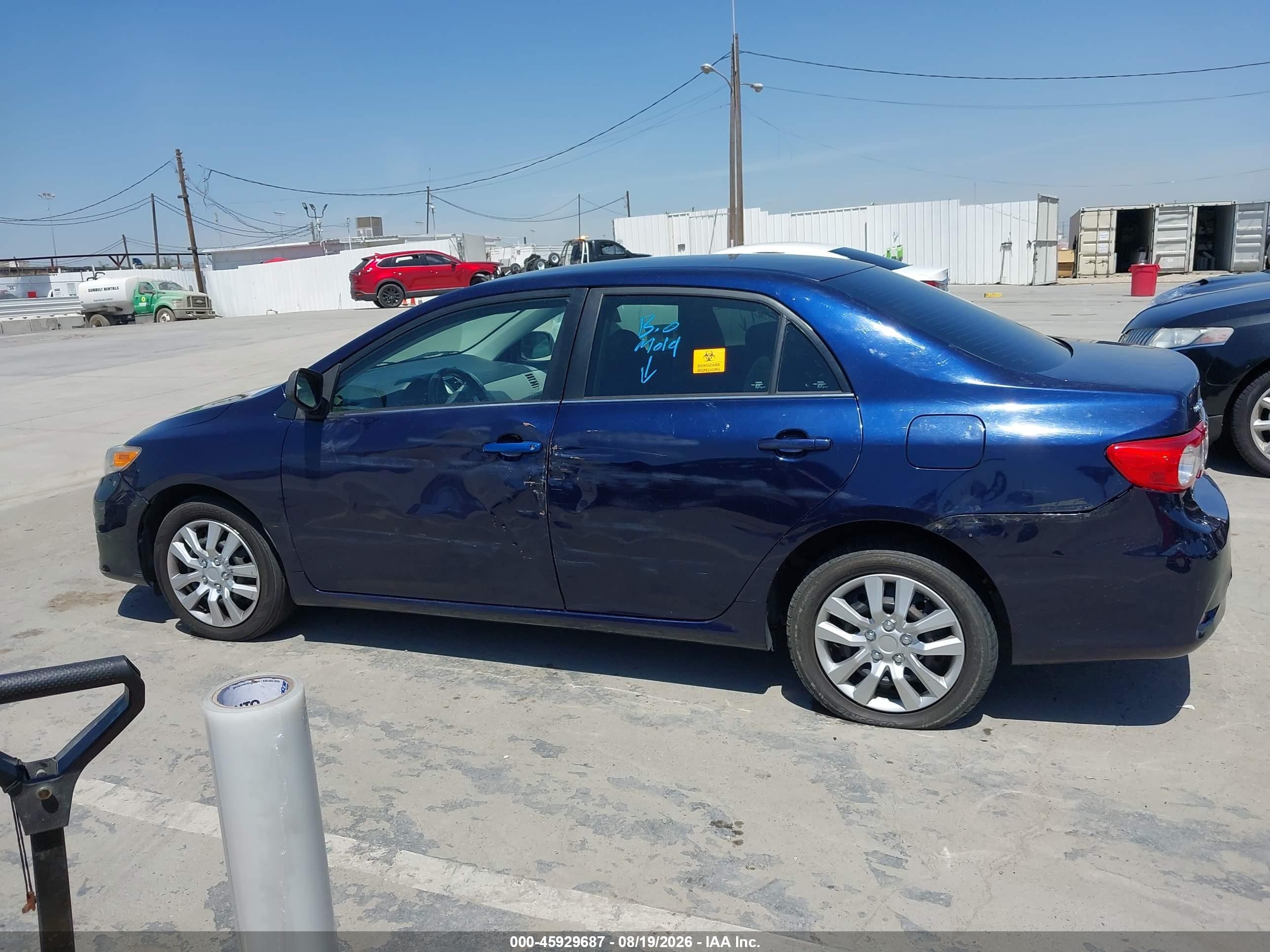 2013 Toyota Corolla Le Dark Blue vin: 2T1BU4EE4DC005996