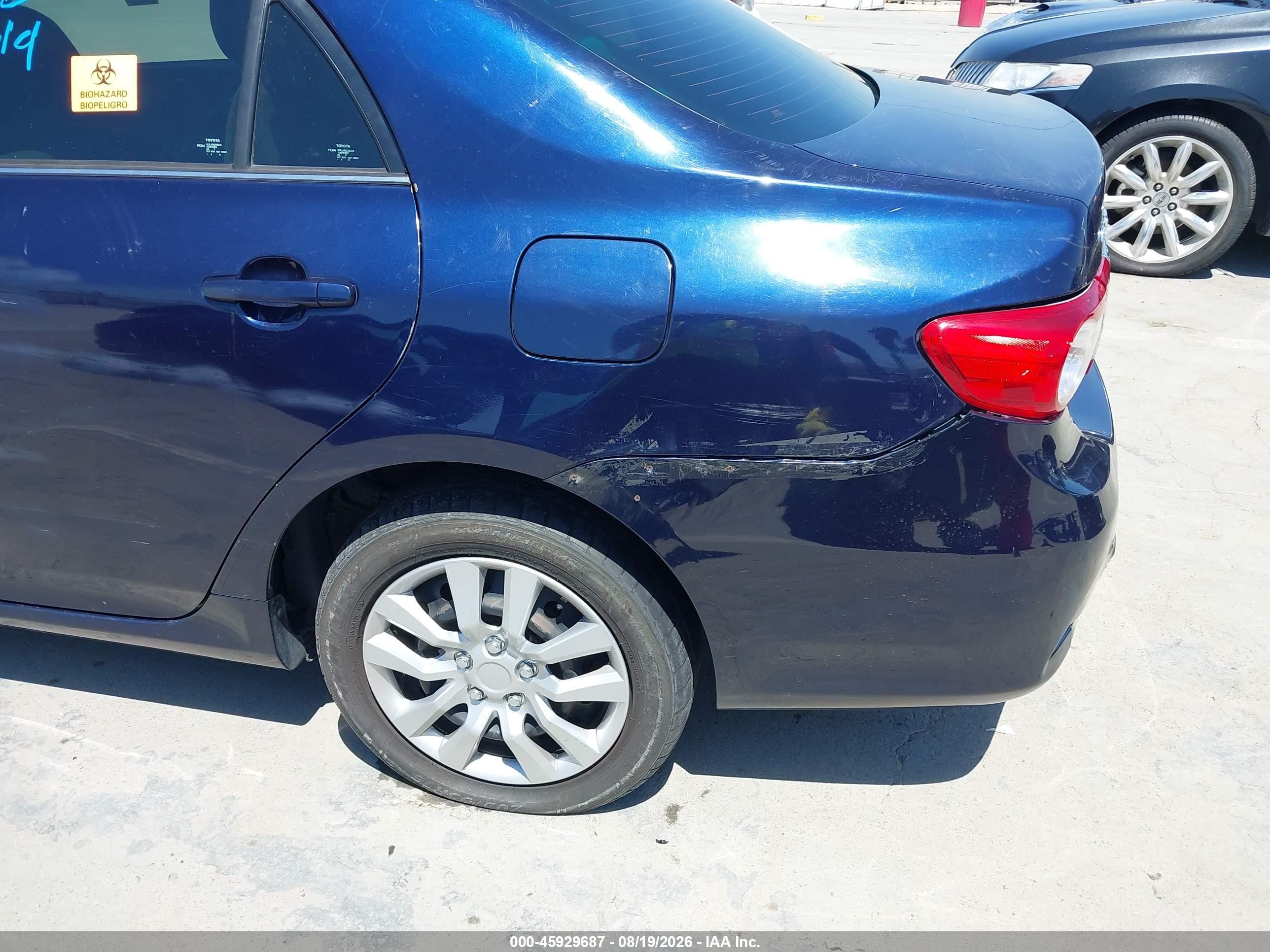 2013 Toyota Corolla Le Dark Blue vin: 2T1BU4EE4DC005996