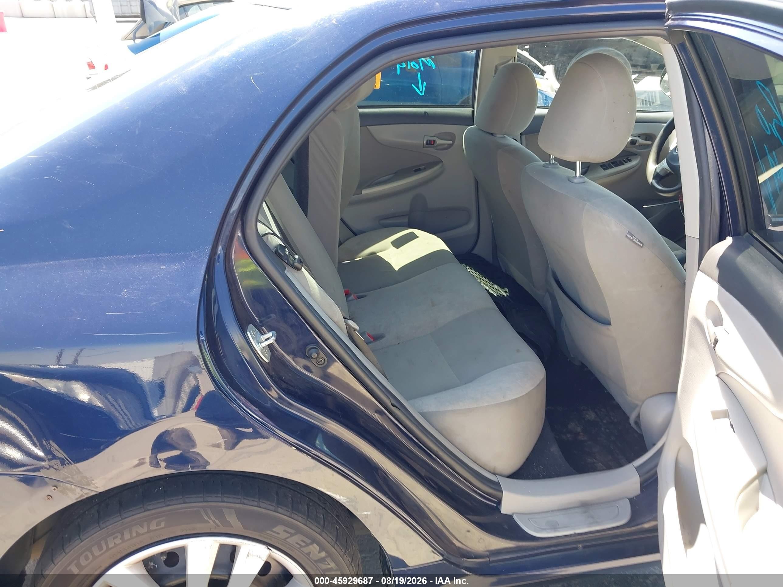2013 Toyota Corolla Le Dark Blue vin: 2T1BU4EE4DC005996