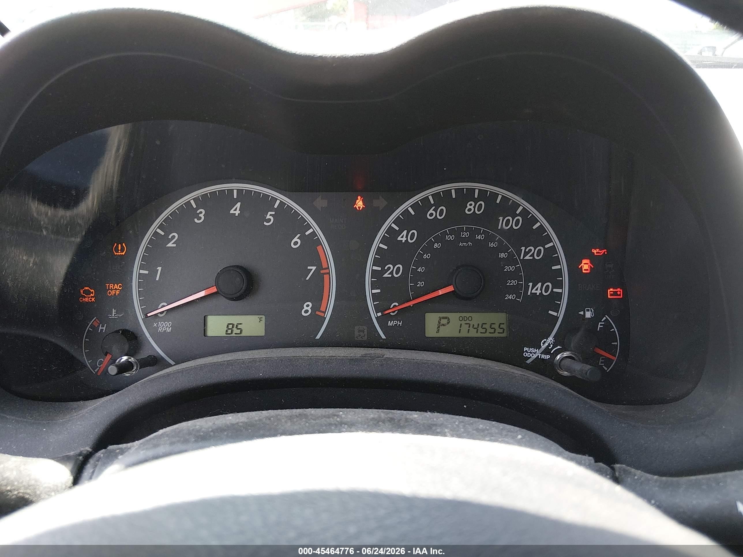 2013 Toyota Corolla Le Red vin: 2T1BU4EE4DC010132