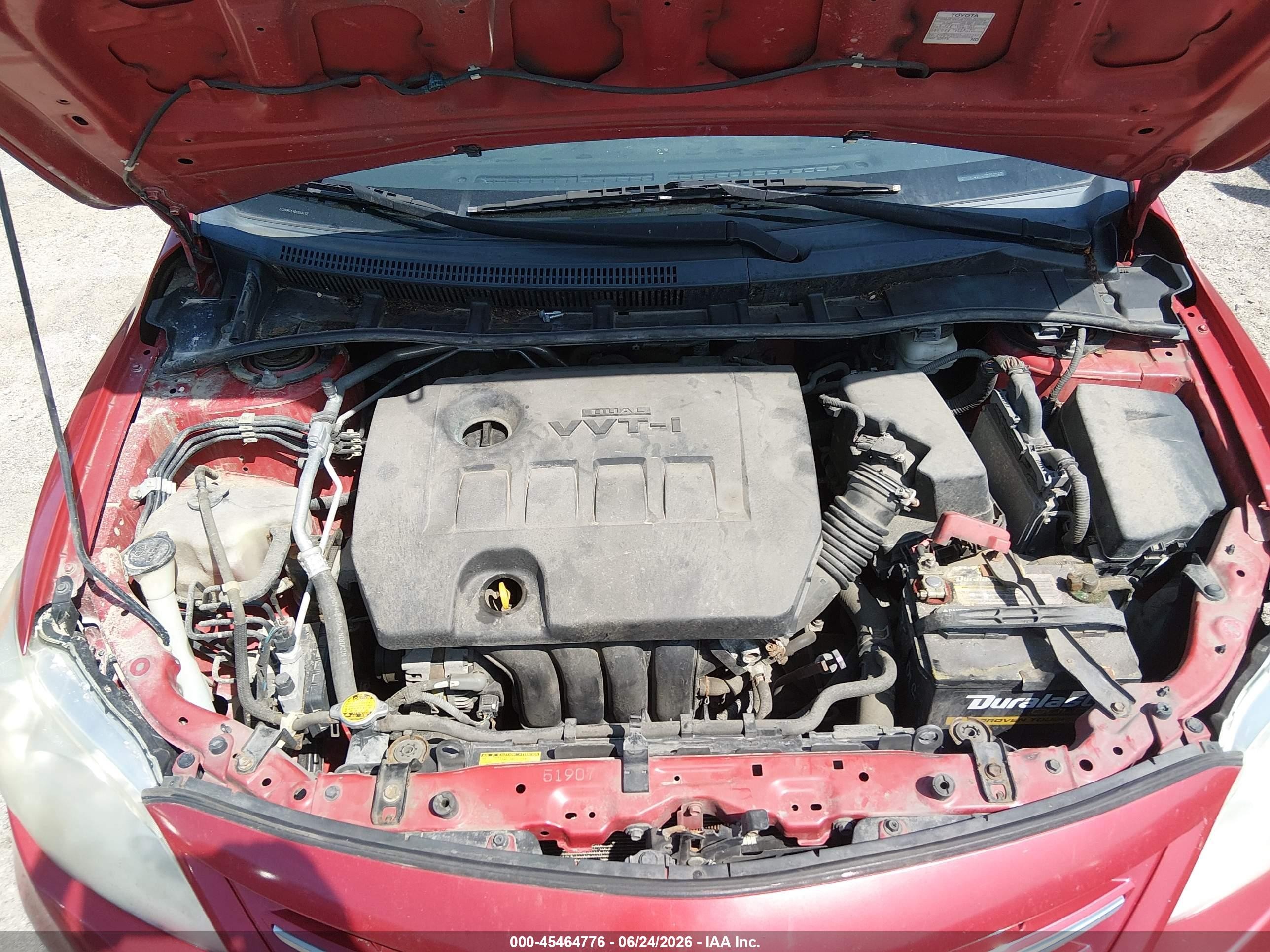 2013 Toyota Corolla Le Red vin: 2T1BU4EE4DC010132