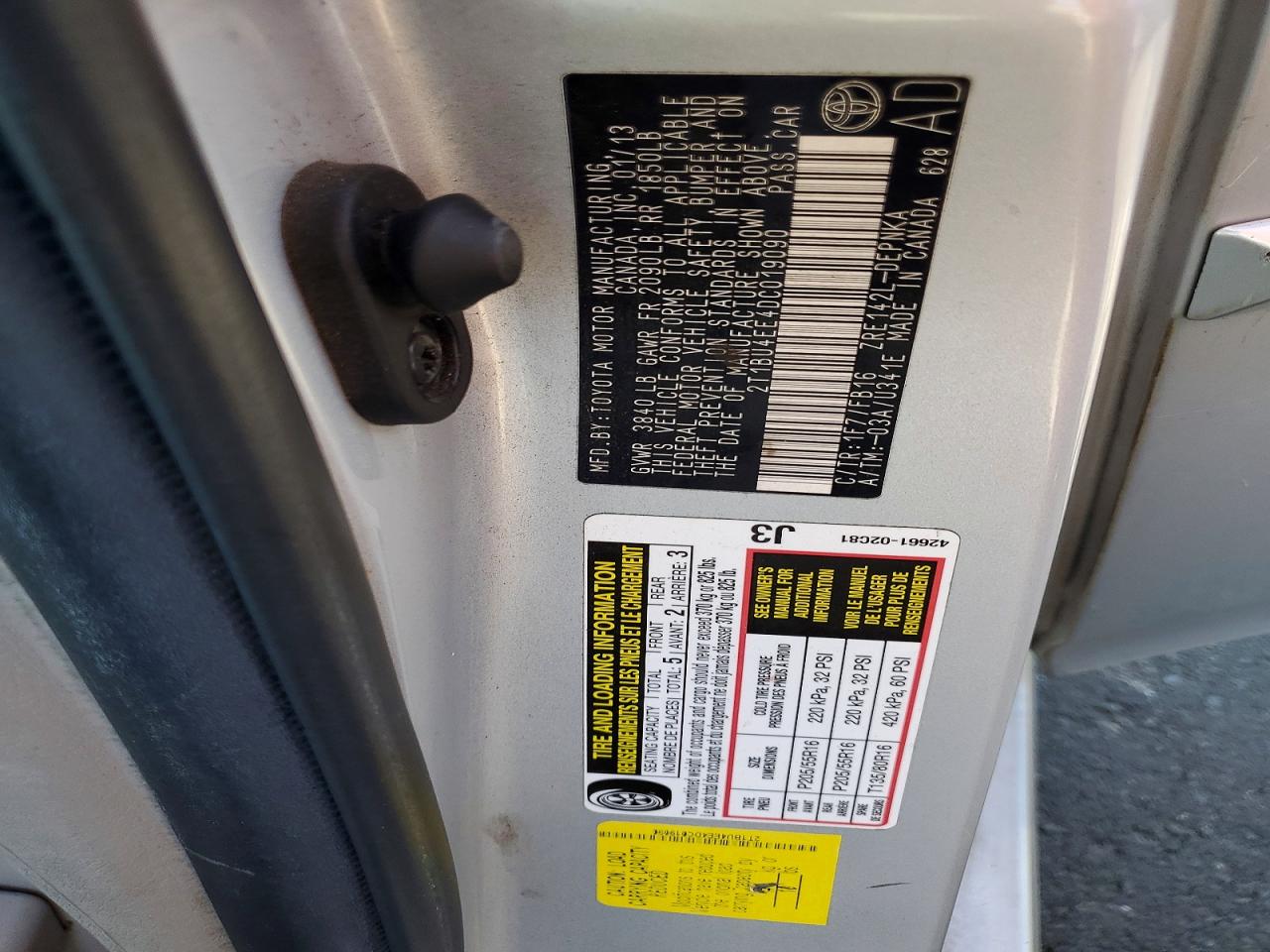 2013 Toyota Corolla Le Silver vin: 2T1BU4EE4DC019090