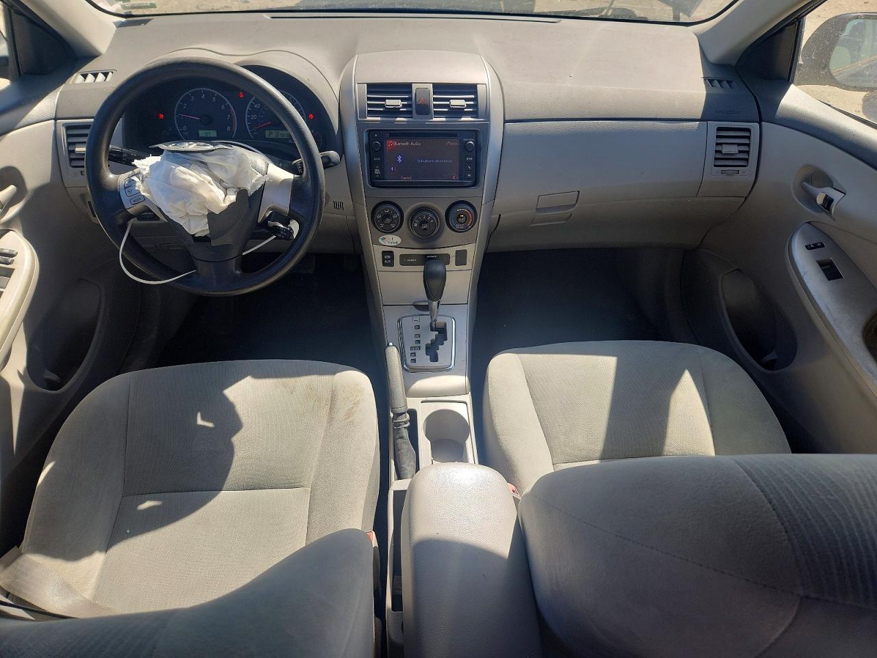 2013 Toyota Corolla Le Blue vin: 2T1BU4EE4DC031045