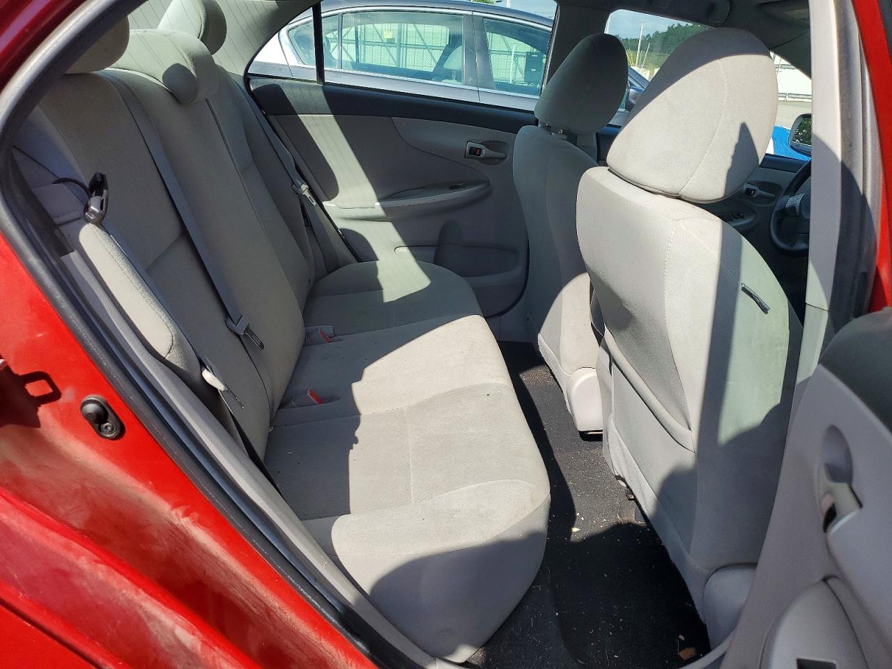 2013 Toyota Corolla Le Красный vin: 2T1BU4EE4DC045012