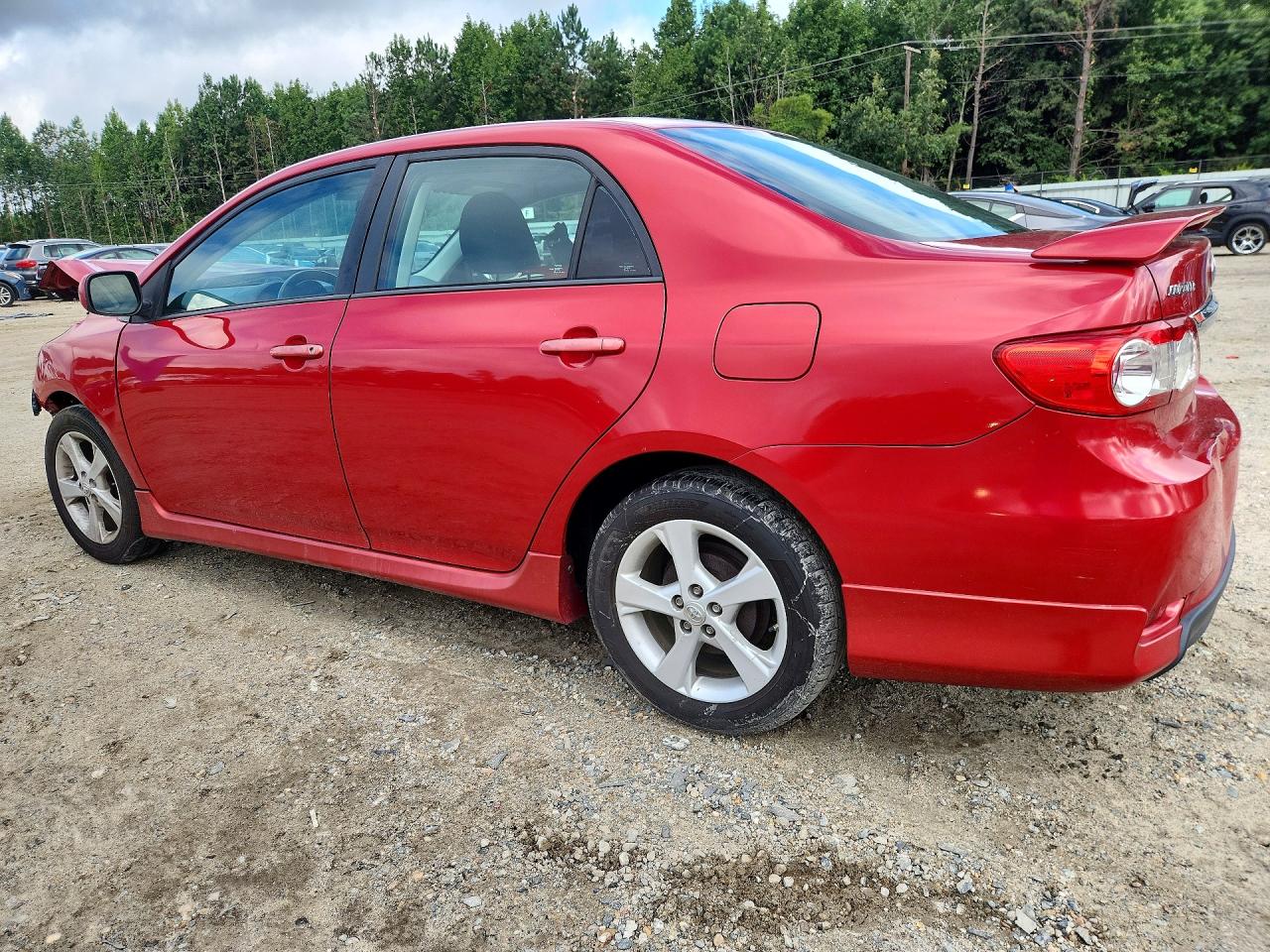 2013 Toyota Corolla S Red vin: 2T1BU4EE4DC070069