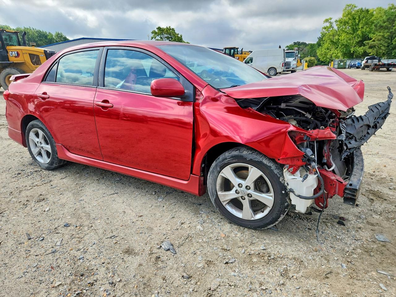 2013 Toyota Corolla S Red vin: 2T1BU4EE4DC070069