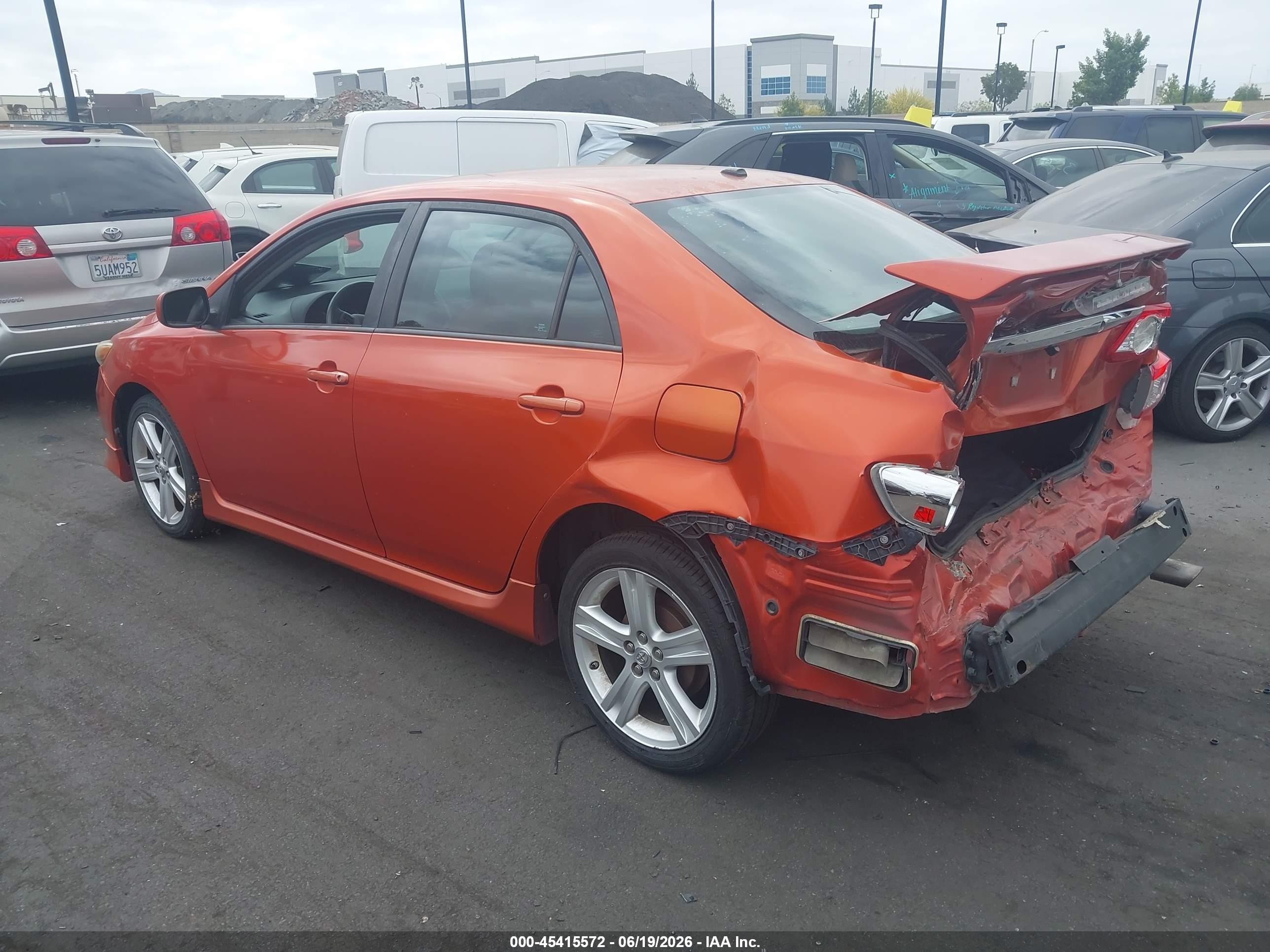 2013 Toyota Corolla S Special Edition Orange vin: 2T1BU4EE4DC078656