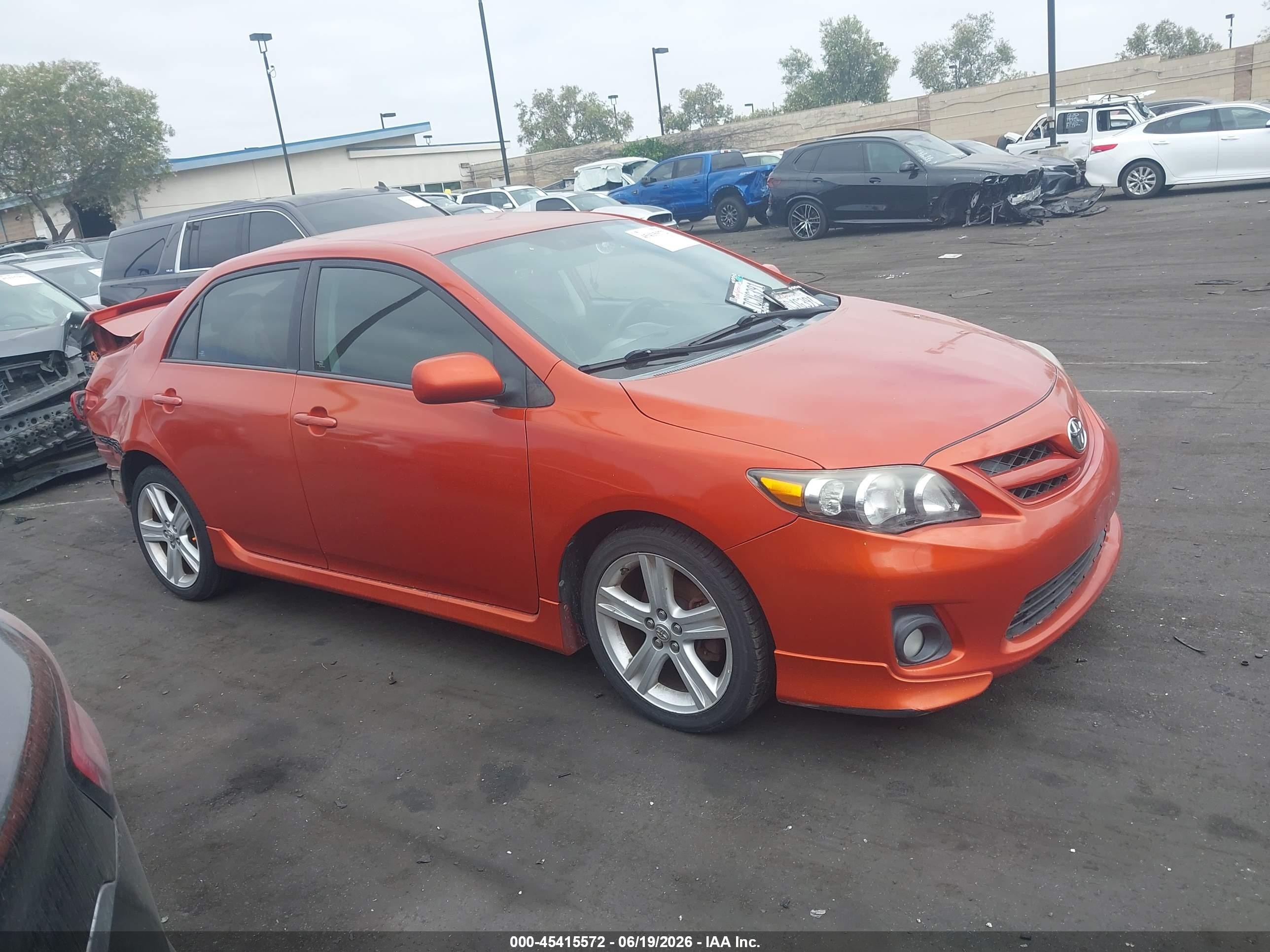 2013 Toyota Corolla S Special Edition Orange vin: 2T1BU4EE4DC078656
