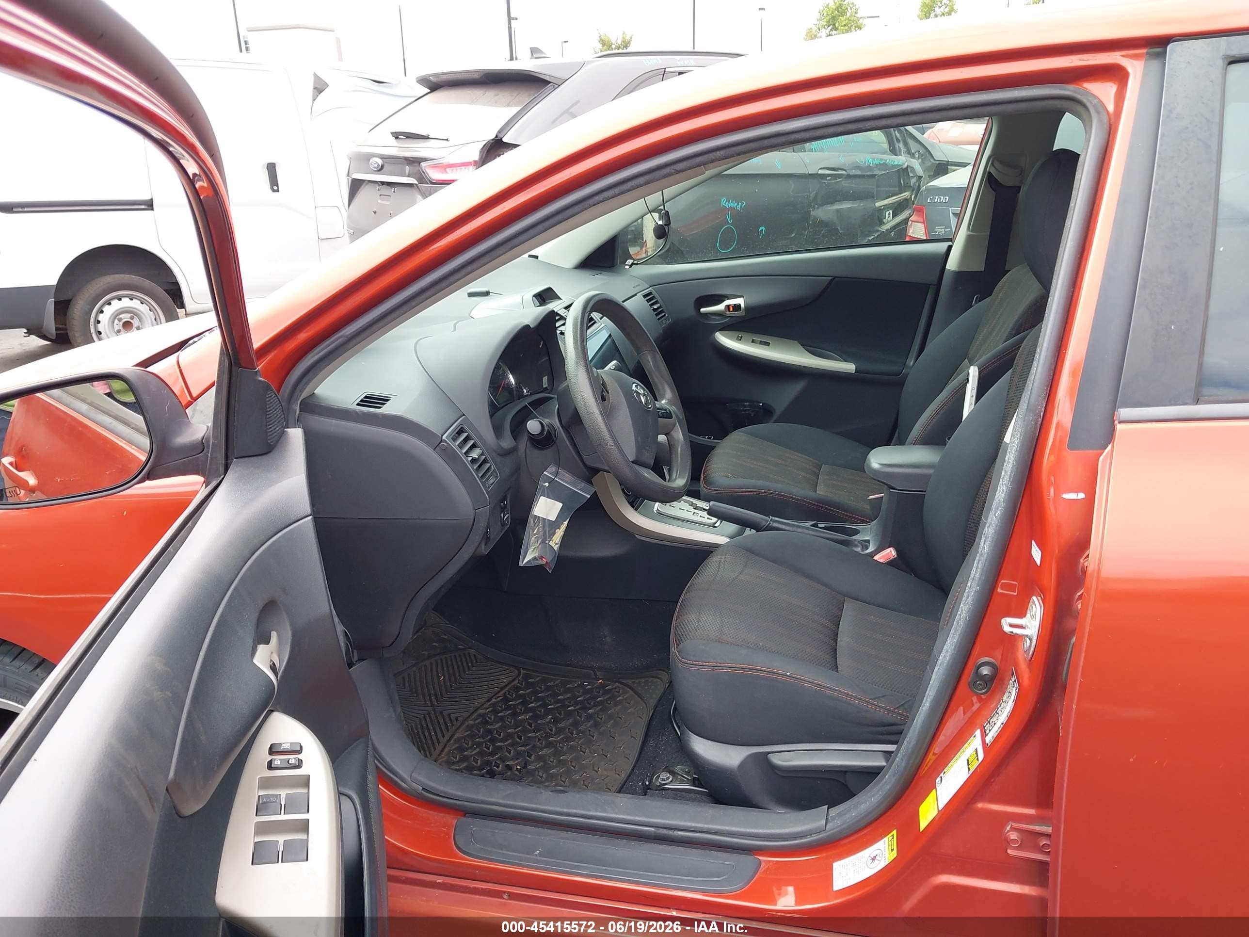 2013 Toyota Corolla S Special Edition Orange vin: 2T1BU4EE4DC078656