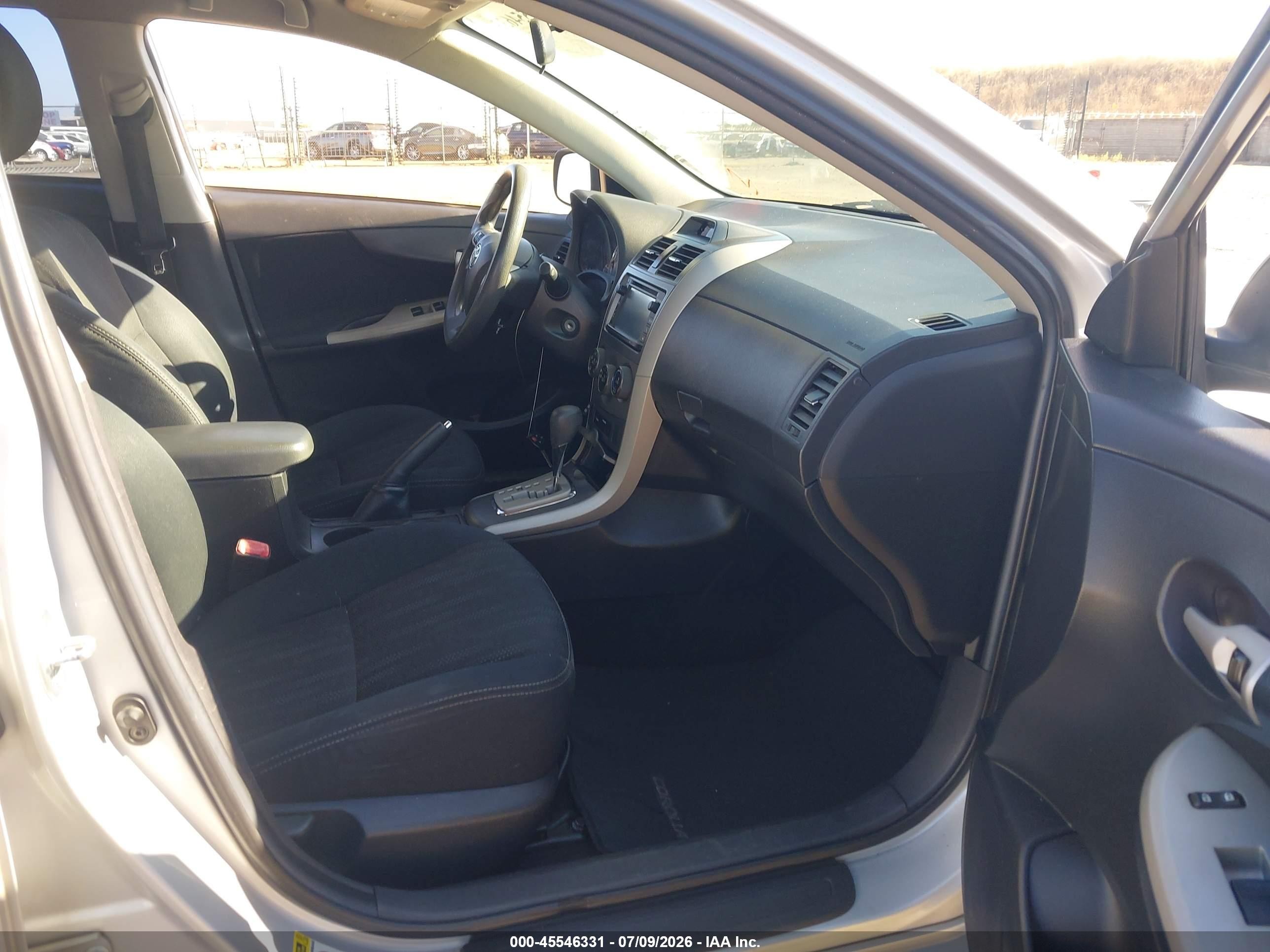 2013 Toyota Corolla S Silver vin: 2T1BU4EE4DC090712