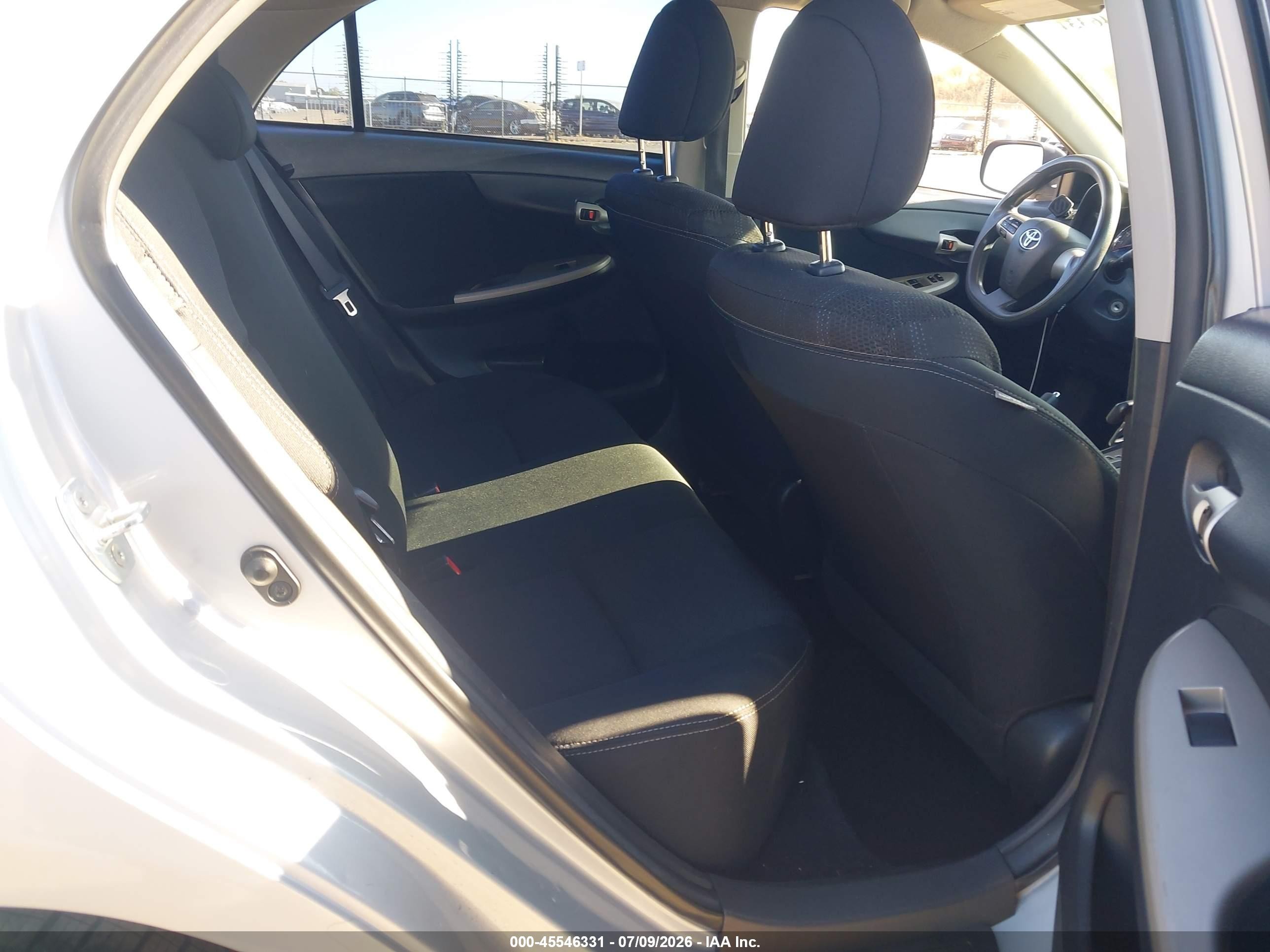2013 Toyota Corolla S Silver vin: 2T1BU4EE4DC090712