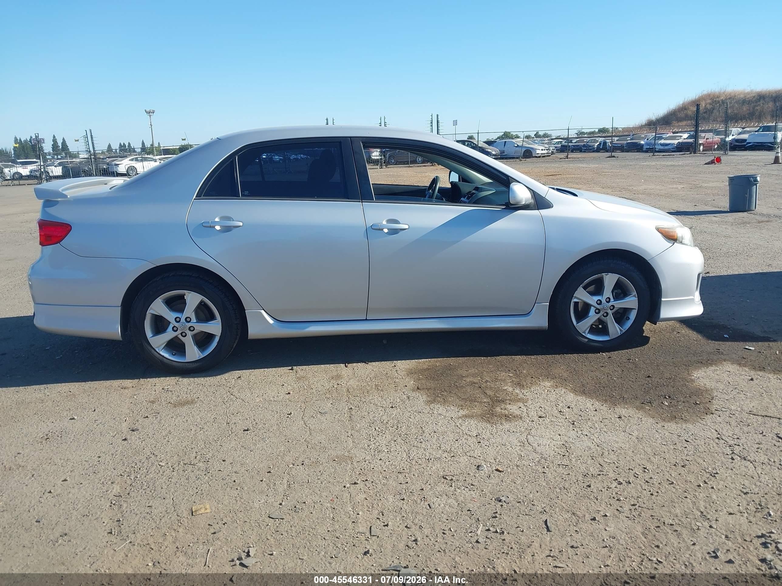 2013 Toyota Corolla S Silver vin: 2T1BU4EE4DC090712