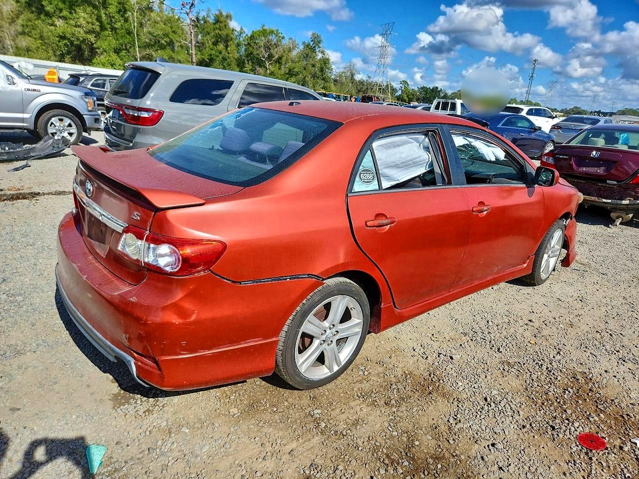 2013 Toyota Corolla Base Orange vin: 2T1BU4EE4DC097045