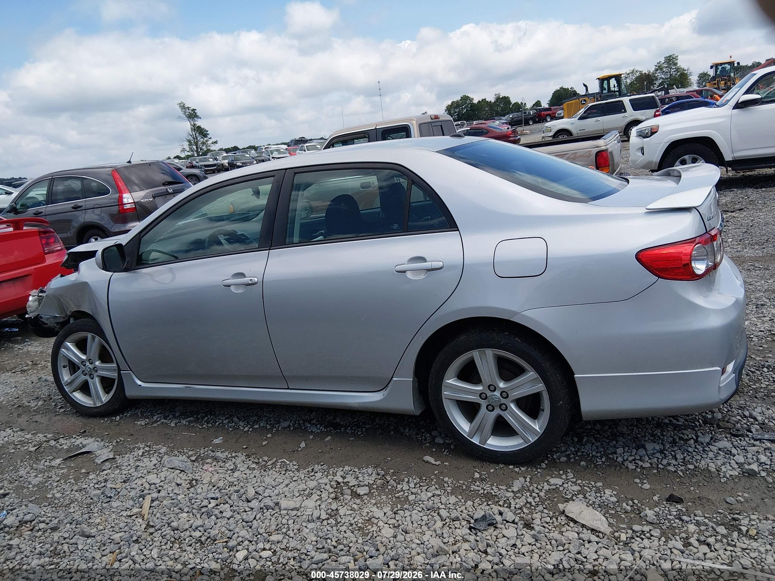 2013 Toyota Corolla S Серебряный vin: 2T1BU4EE4DC109534