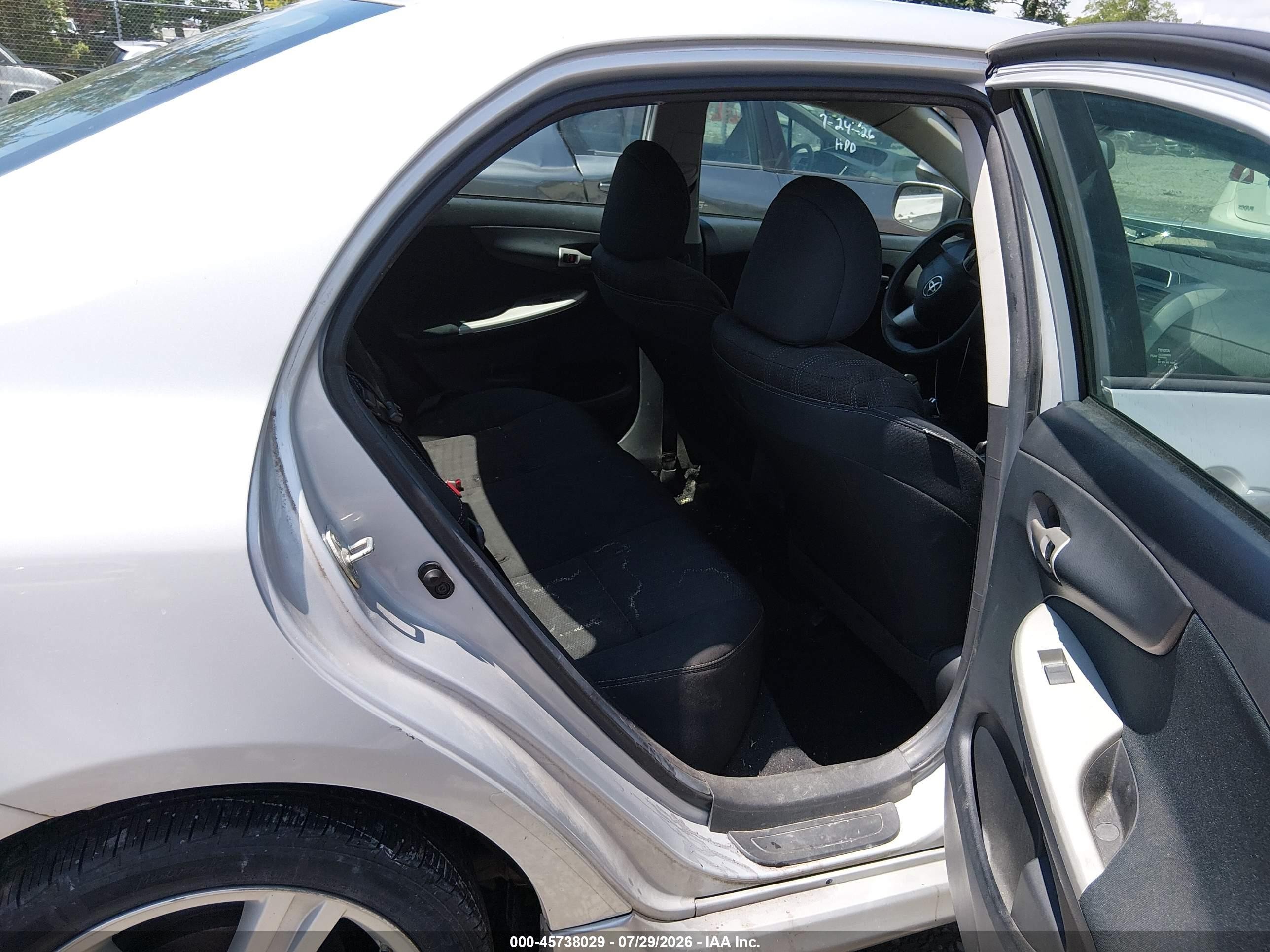 2013 Toyota Corolla S Серебряный vin: 2T1BU4EE4DC109534