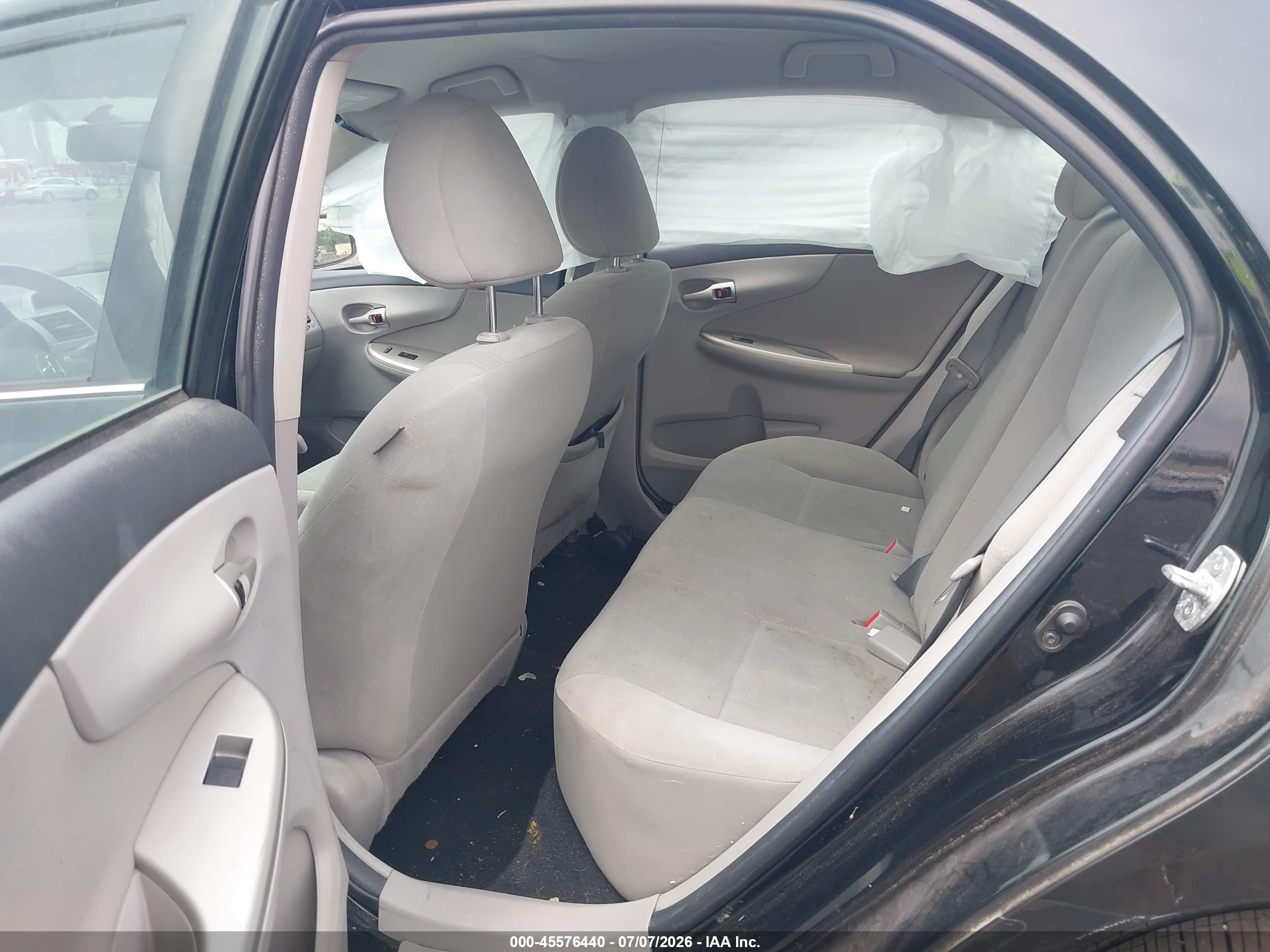 2013 Toyota Corolla Le Black vin: 2T1BU4EE4DC124390