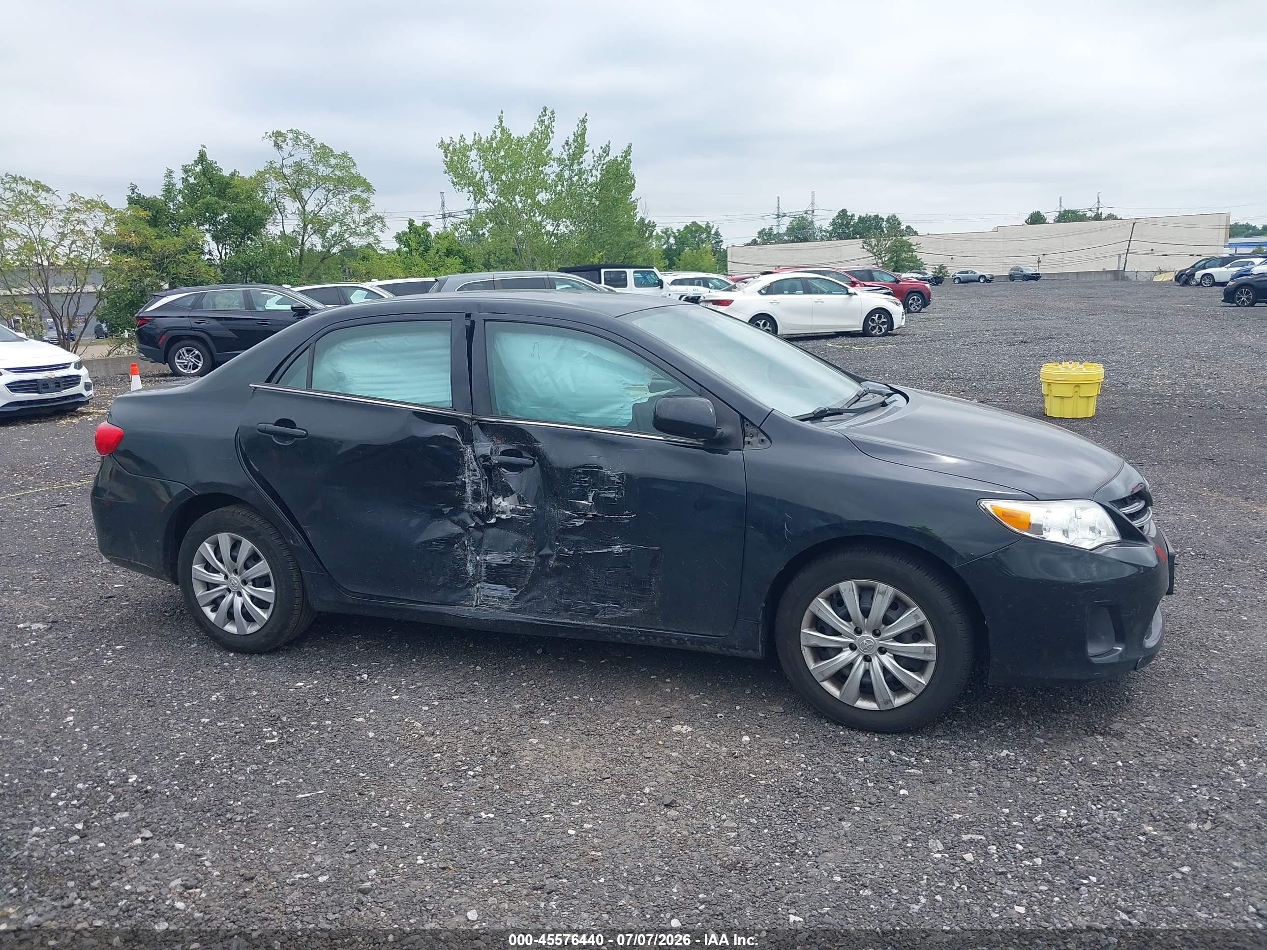 2013 Toyota Corolla Le Black vin: 2T1BU4EE4DC124390