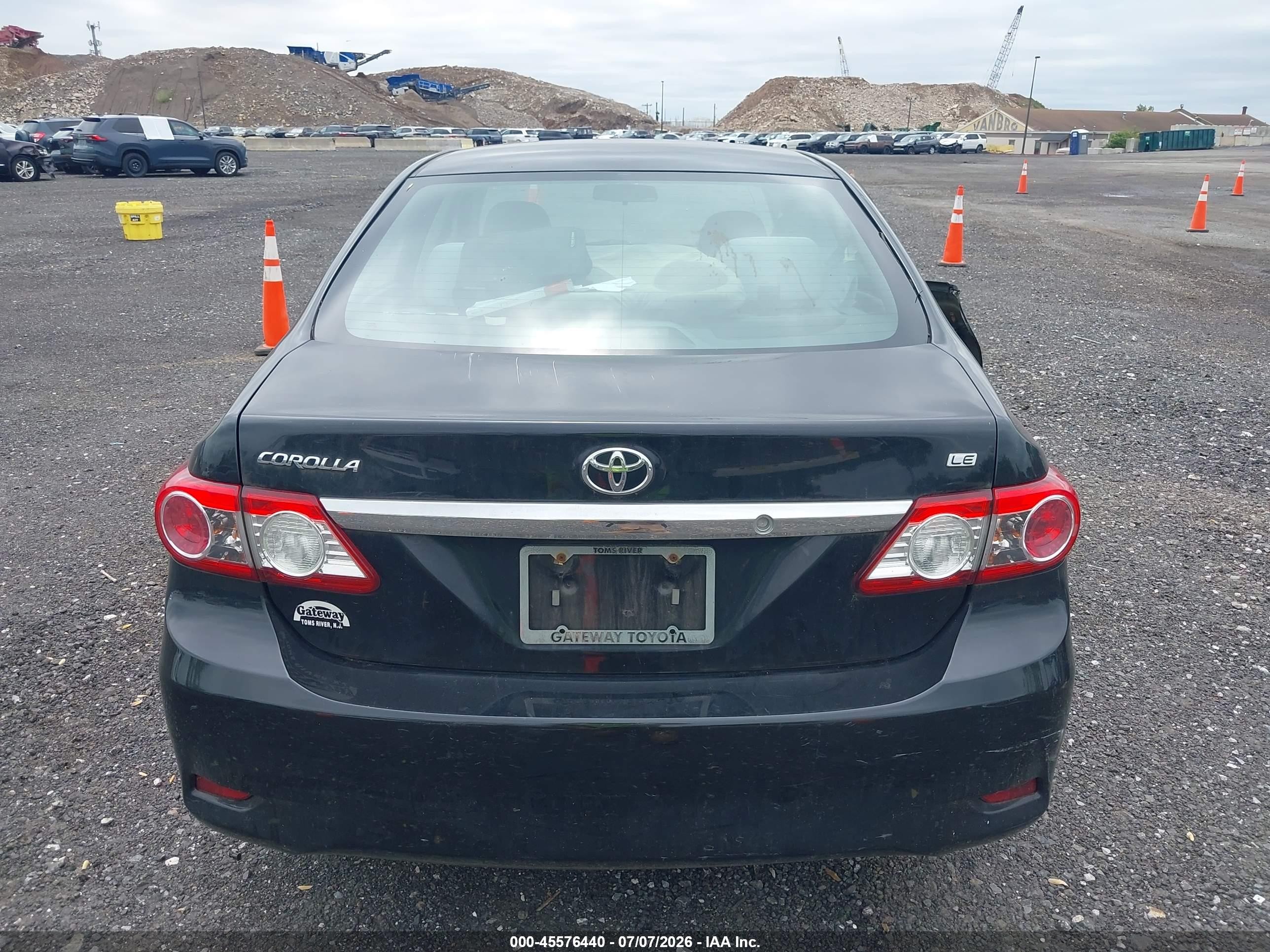 2013 Toyota Corolla Le Black vin: 2T1BU4EE4DC124390