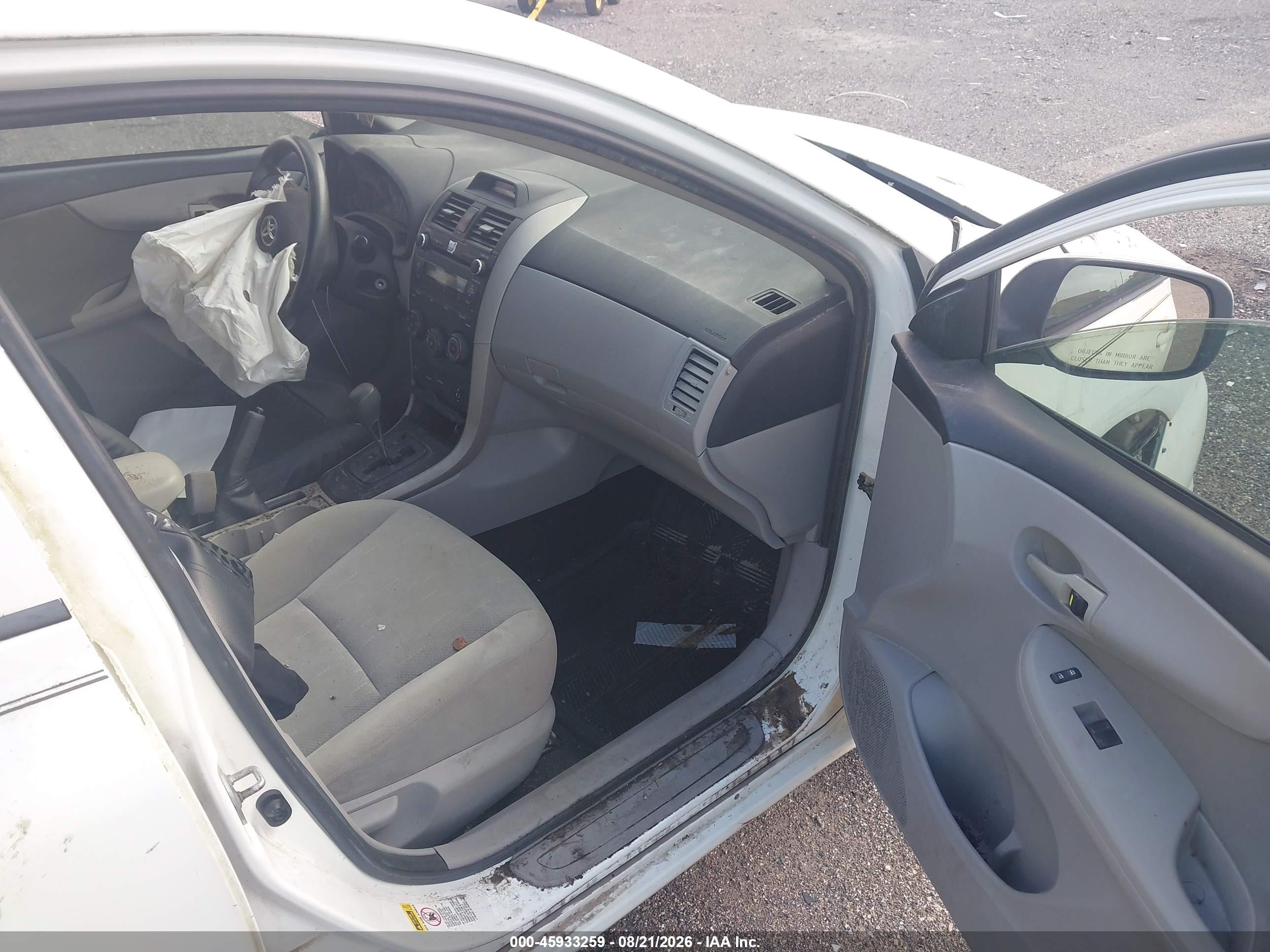 2013 Toyota Corolla L White vin: 2T1BU4EE4DC939804