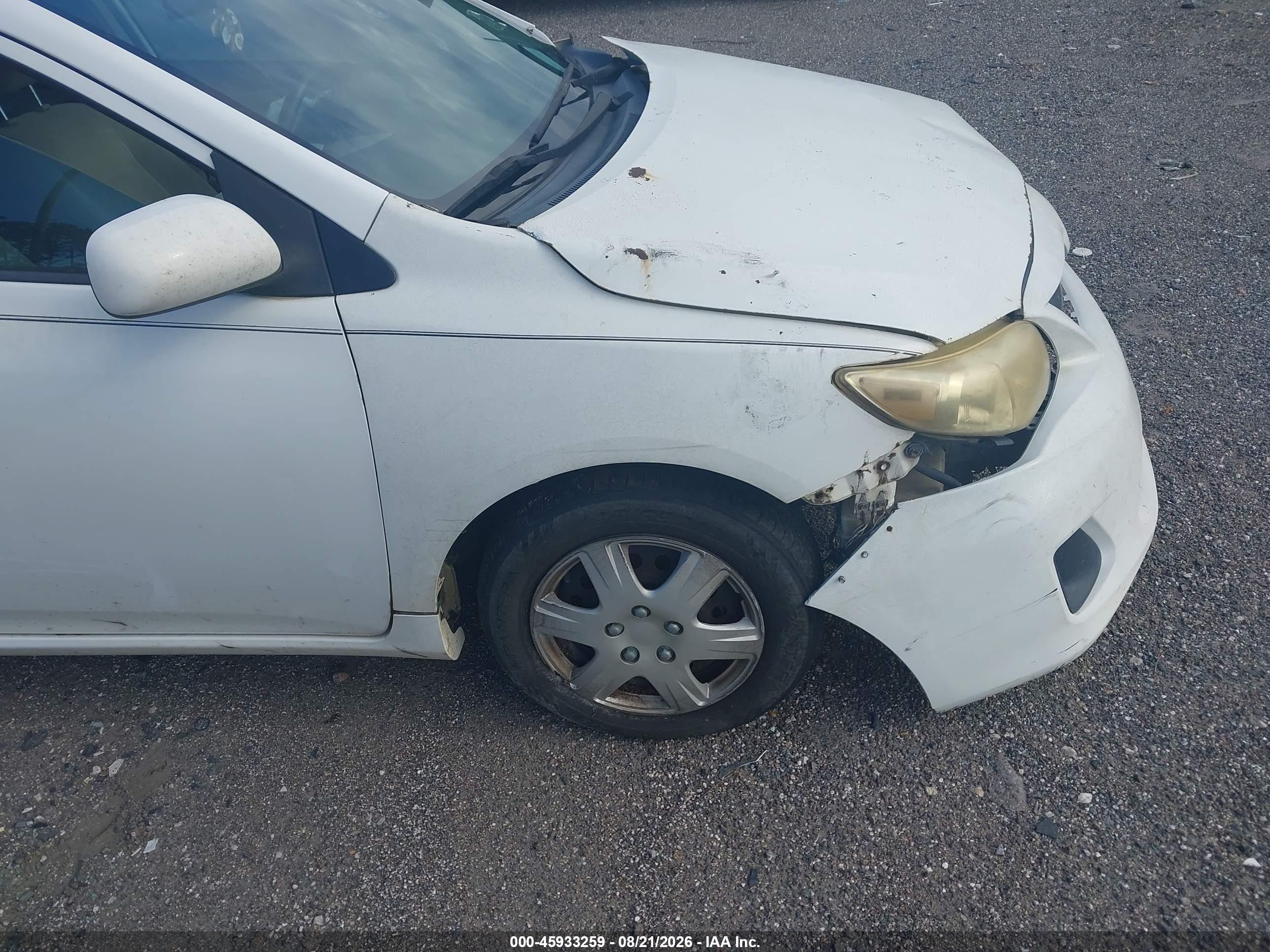 2013 Toyota Corolla L White vin: 2T1BU4EE4DC939804
