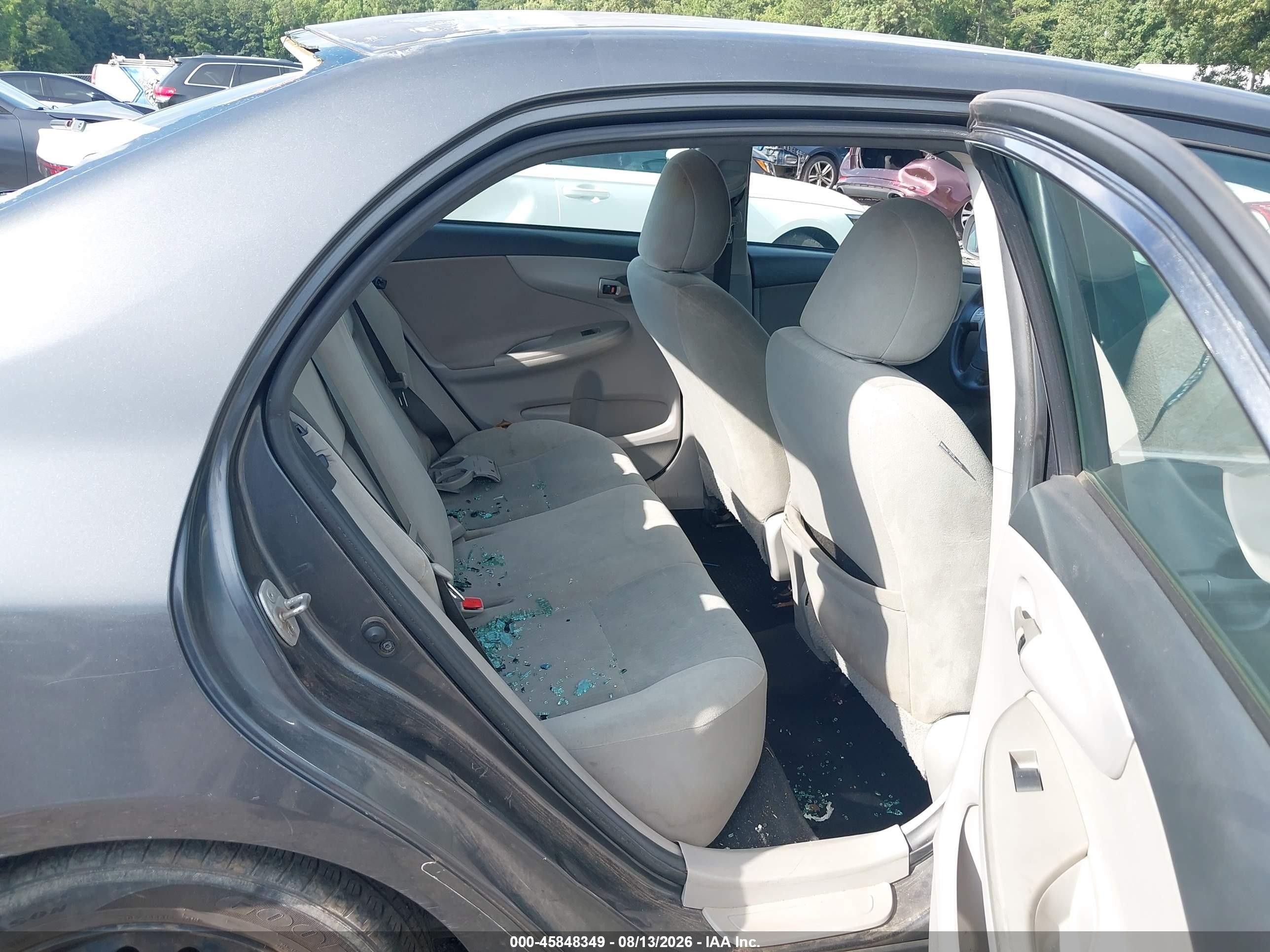 2013 Toyota Corolla Le Gray vin: 2T1BU4EE4DC941164